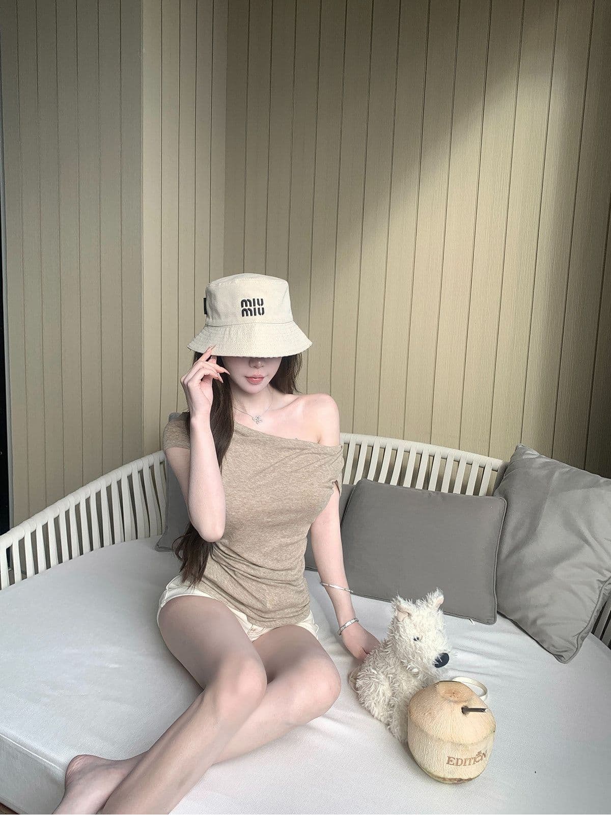 원본 원단 빛 연 주간 접시 디자인 센스 매듭 비스듬한 어깨 핀치 Pleat 허리 수축 슬림해 보이는 티셔츠 품격 맨위 상세 이미지 30