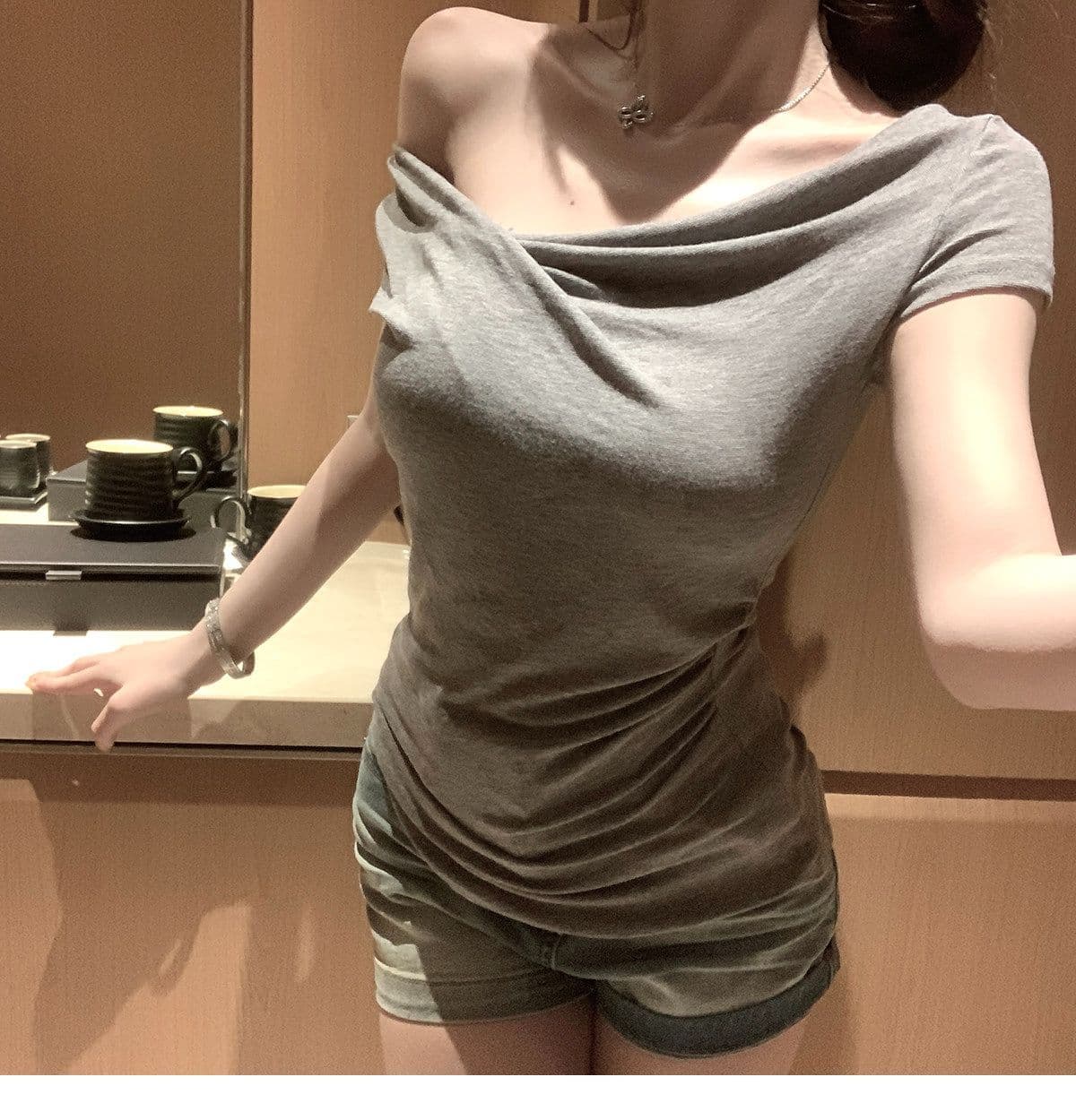 원본 원단 빛 연 주간 접시 디자인 센스 매듭 비스듬한 어깨 핀치 Pleat 허리 수축 슬림해 보이는 티셔츠 품격 맨위 상세 이미지 32