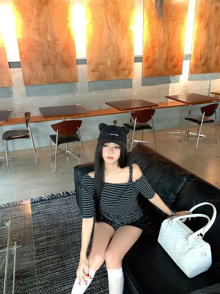 컬러 짜임 기사 느긋한 바람 레트로 스트라이프 비스듬한 어깨 반팔 티셔츠 여성 여름 루즈핏 슬림해 보이는 오프숄더 맨위 상세 이미지 11