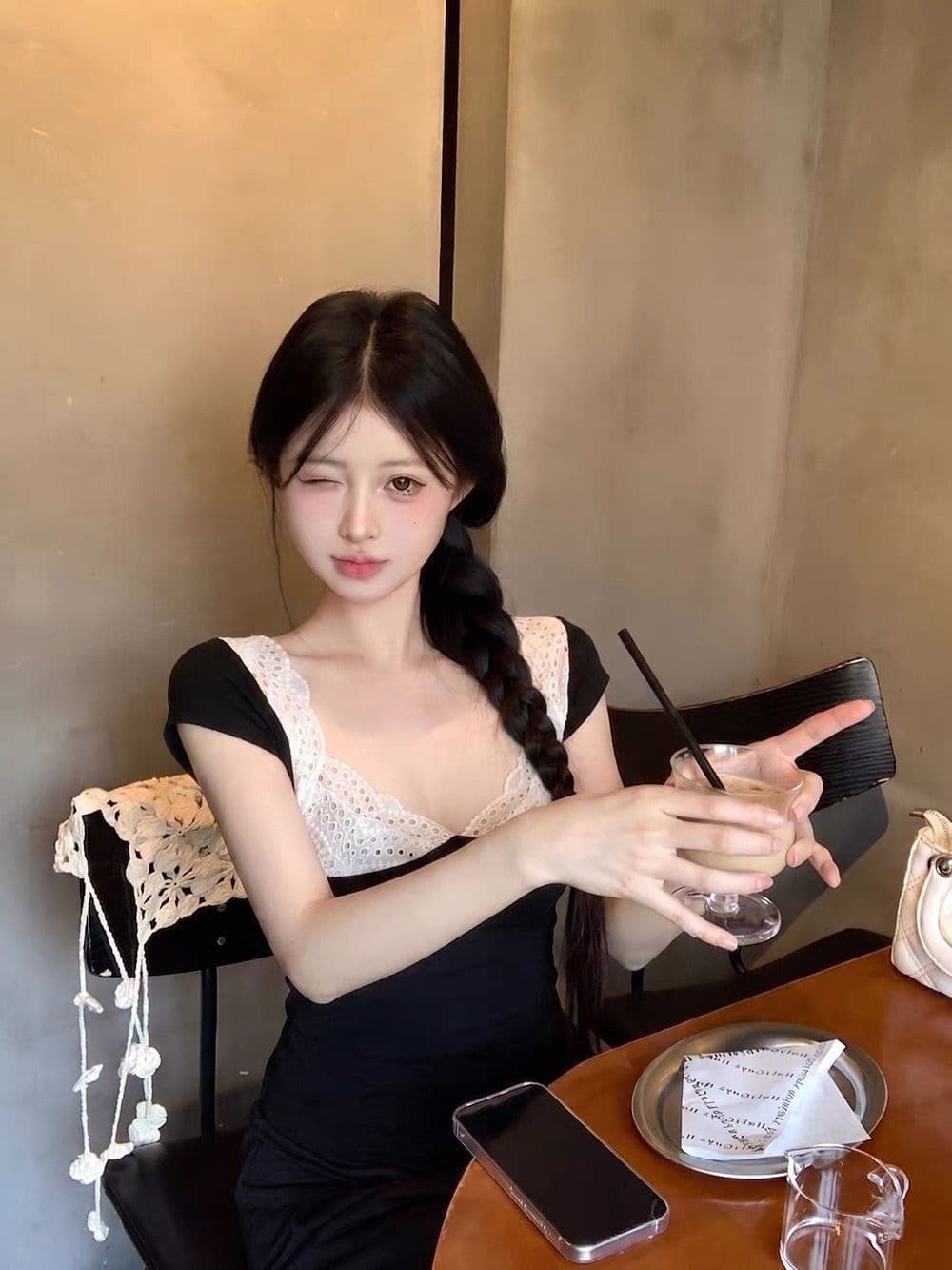 와 사고 방식 1 1 260g 검정색 레이스 광장 칼라 반팔 티셔츠 여성 여름 순수한 욕망 섹시함 핫걸 몸매 가꾸기 상세 이미지 2