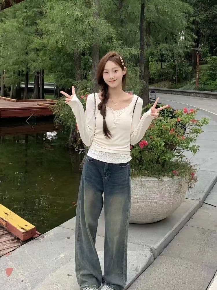 원본 원단 2026 새로운 꽃무늬 페이크 레이어드 맨위 여성 외국 가스 몸매 가꾸기 기본 셔츠 긴팔 티셔츠 이미지 2
