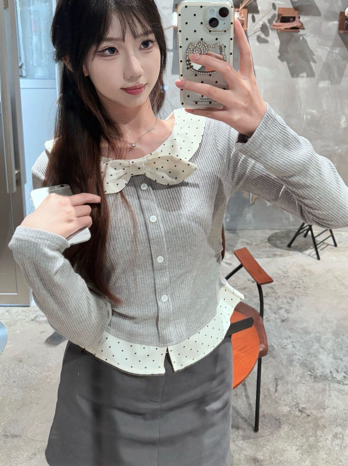 경관 그림 와 사고 방식 모달 260 그램 2 2 페이크 레이어드 도트 무늬 u 칼라 긴팔 티셔츠 여성 의류 맨위 상세 이미지 10
