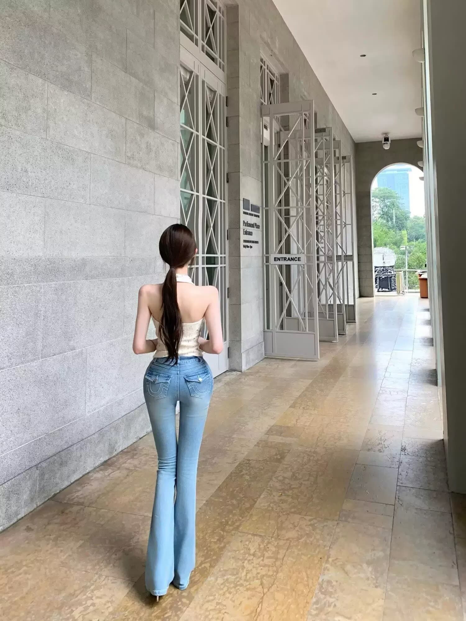 cher 챠오어 데님 전용 라인 펭 넓적 다리 레트로 중간 허리 청바지 여성 여름 몸매 가꾸기 슬림해 보이는 마이크로 나팔 롱 바지 상세 이미지 4