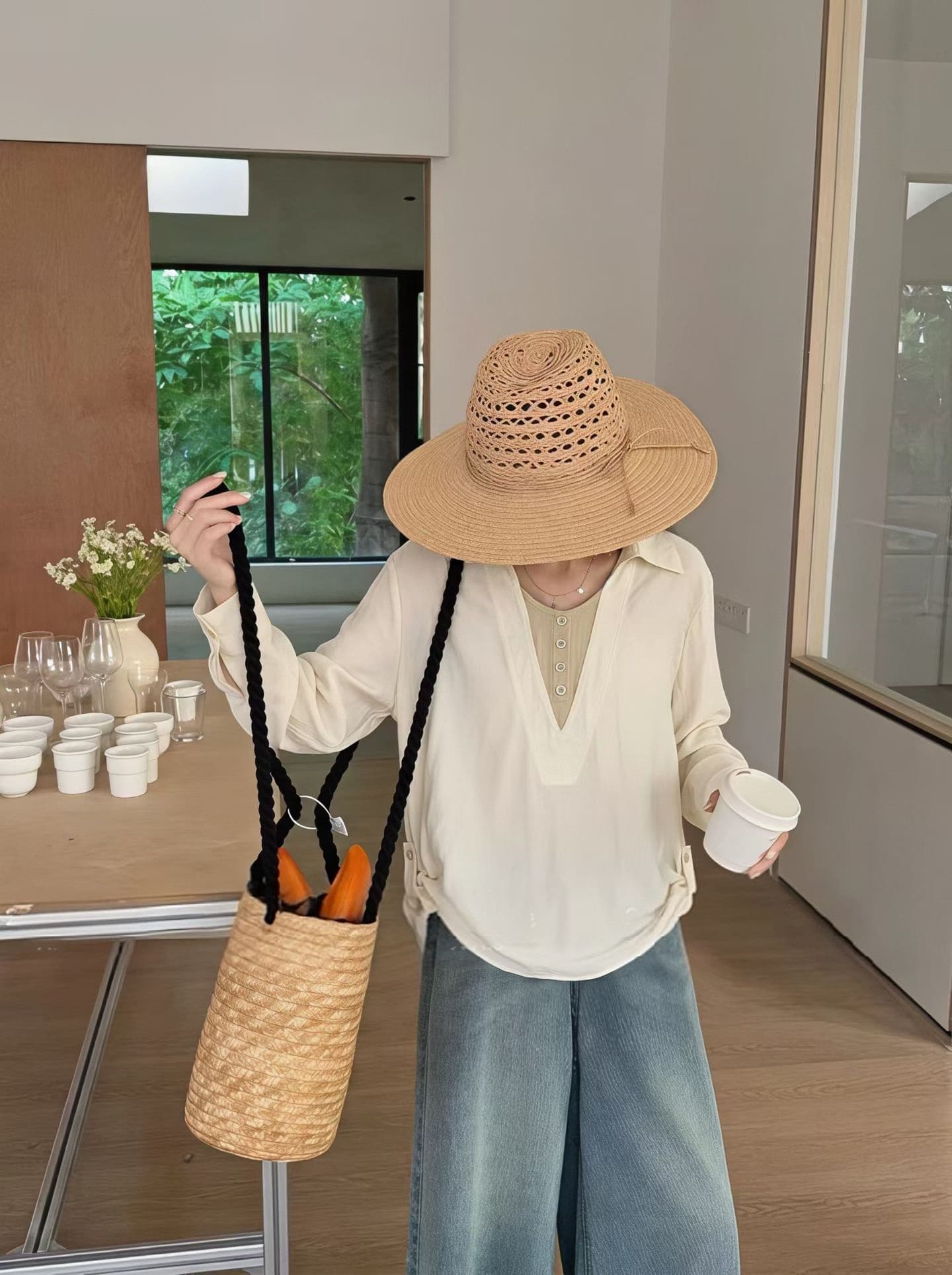 한 스타일 ins 바람 부드러운 페이크 레이어드 셔츠 여성 의류 2026 가을 켜기 새로운 작은 대중 아름다운 자이언트 잘 생긴 긴팔 맨위 이미지 2