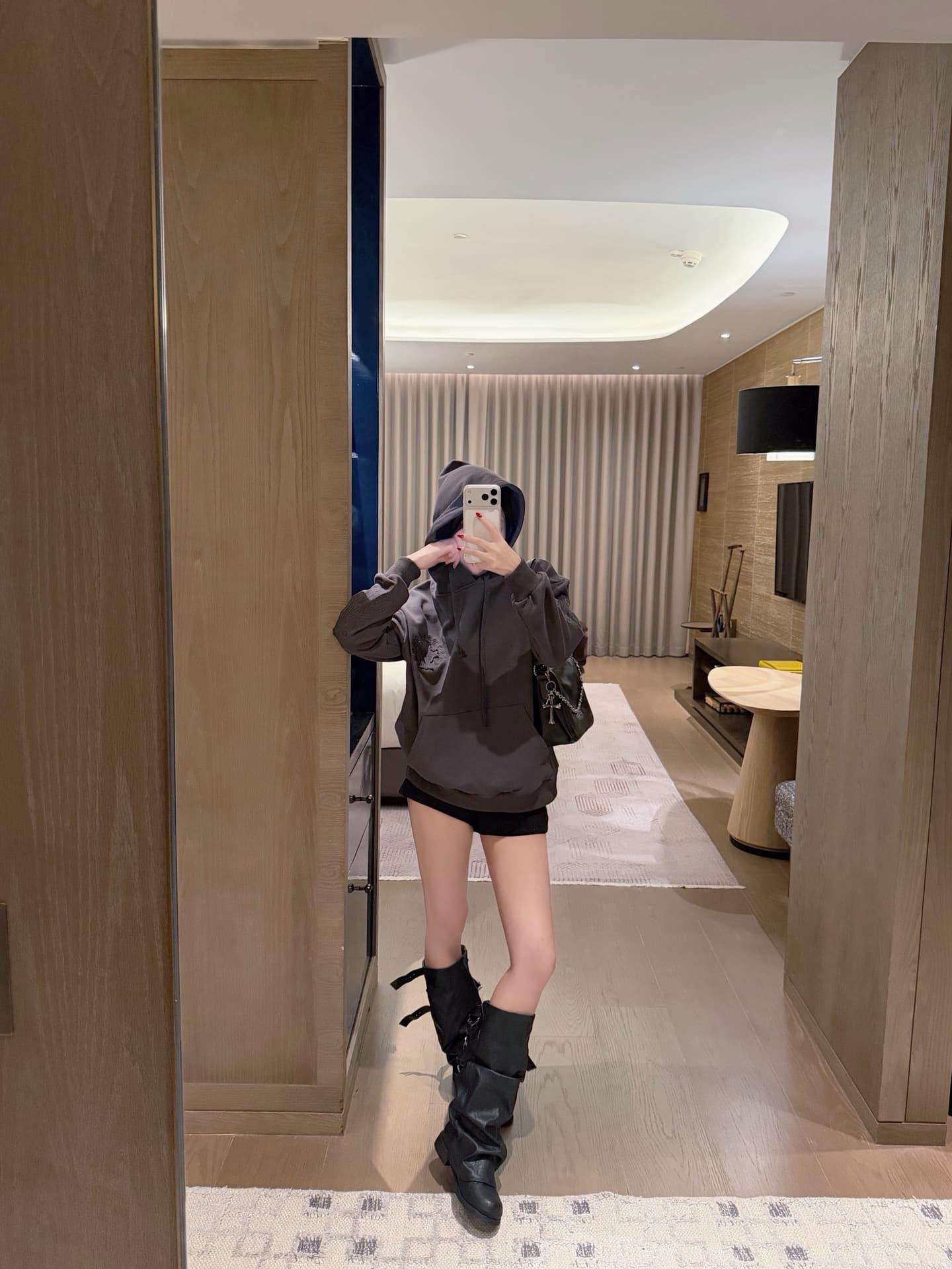 2026 자수 후드티 이미지 3