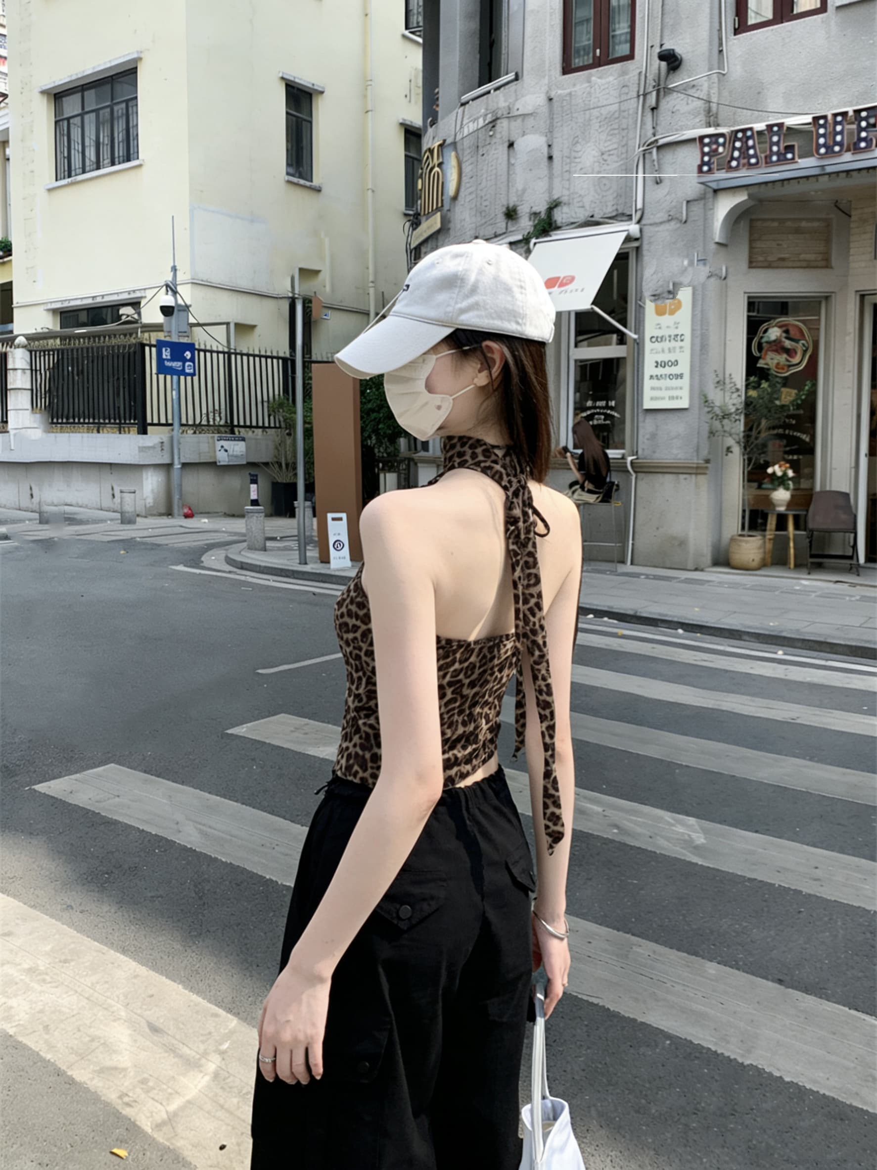 실사 핫걸 레오파드 무늬 백리스 행침 목 슬립 작은 조끼 여성 여름 인사이드 가져 가라. 쇼트 스타일 섹시함 맨위 상세 이미지 6