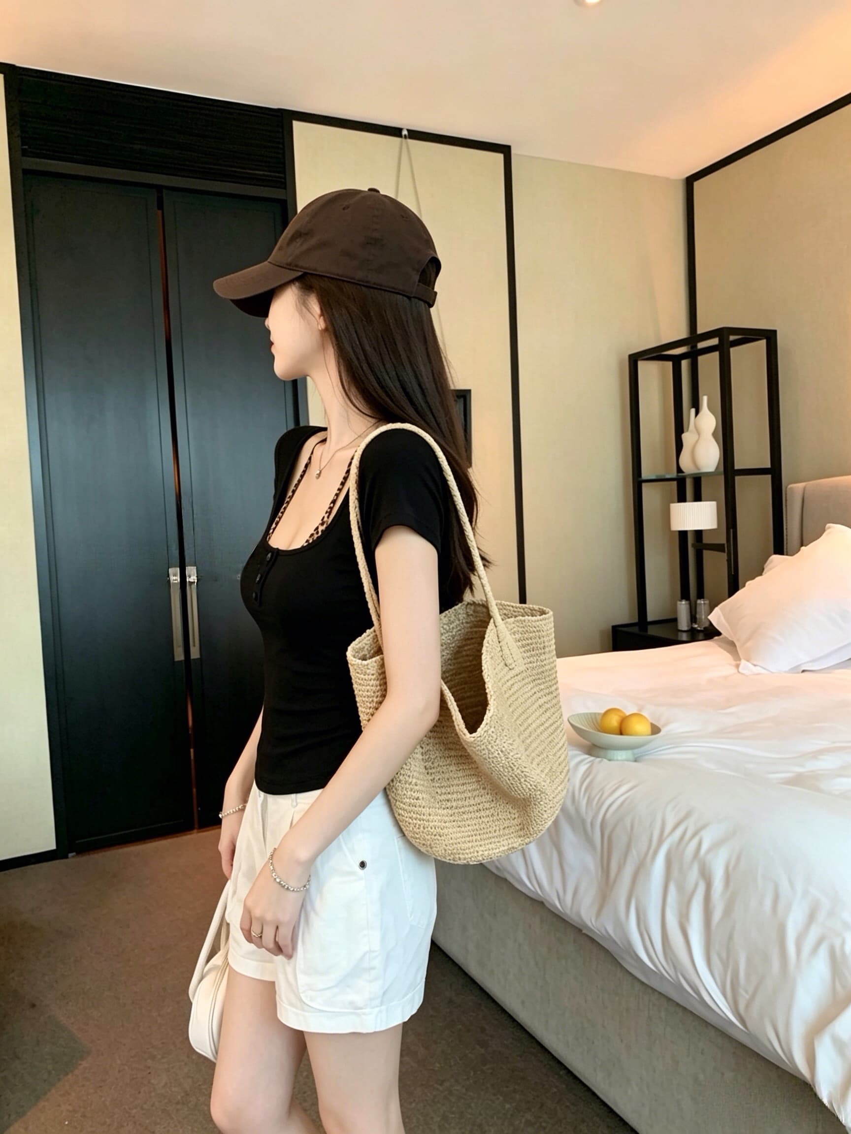실사 검정색 타이트 순수한 욕망 바람 페이크 레이어드 단추 패치워크 반팔 티셔츠 여성 슬림해 보이는 고정 벨트 가슴 패드 상세 이미지 4