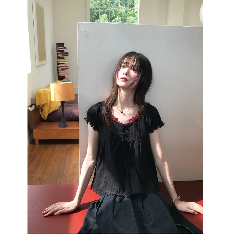 프랑스식 루즈핏 반팔 여성 셔츠 여름 새로운 달콤함 연령 감소 미니멀리즘 출퇴근 학원 스타일 패치워크 레이스 자수