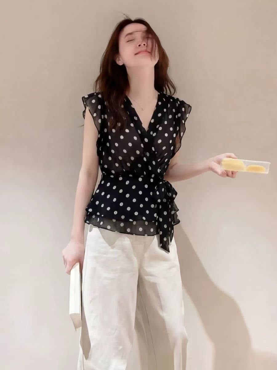 홍콩 느낌 레트로 디자인 센스 도트 무늬 패치워크 V넥 품격 리본 조끼 패션 불규칙 Chic 다용도 맨위 상세 이미지 3