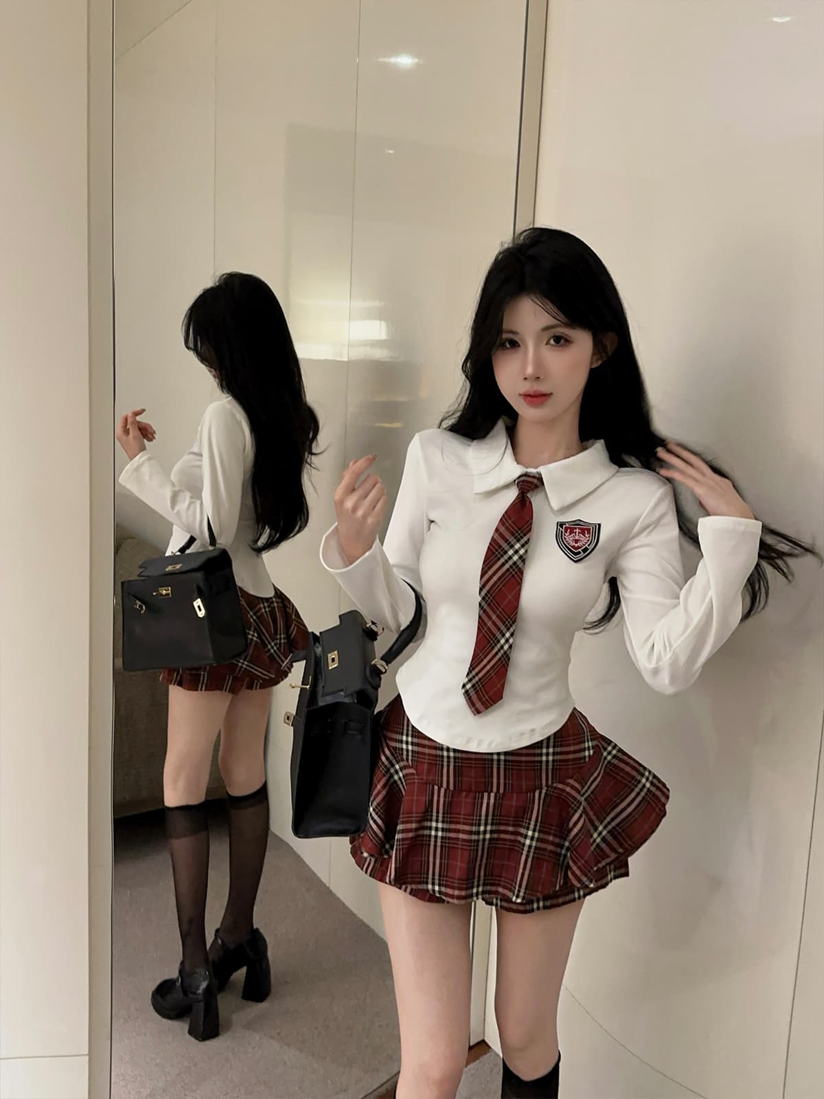 실사 정가 학원 스타일 세트 여성 몸매 가꾸기 슬림해 보이는 POLO 셔츠 긴팔 티셔츠 하이웨이스트 빨간색 그리드 미니 스커트 투피스 세트 상세 이미지 10
