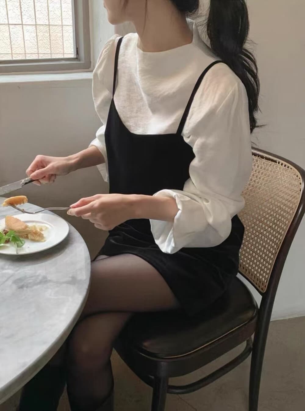 26 년 이른 봄 한 부서 단색 작은 셔츠 플러스 민소매 슬립 치마 세트 상세 이미지 7
