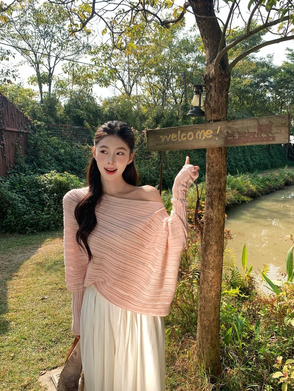 26 년 이른 봄 봄 품격 세련된 비스듬한 어깨 불규칙 니트 작은 셔츠 이미지 2