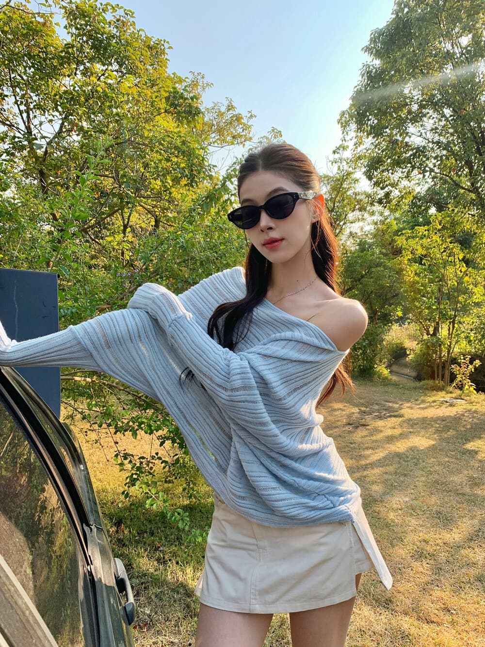 26 년 이른 봄 봄 품격 세련된 비스듬한 어깨 불규칙 니트 작은 셔츠