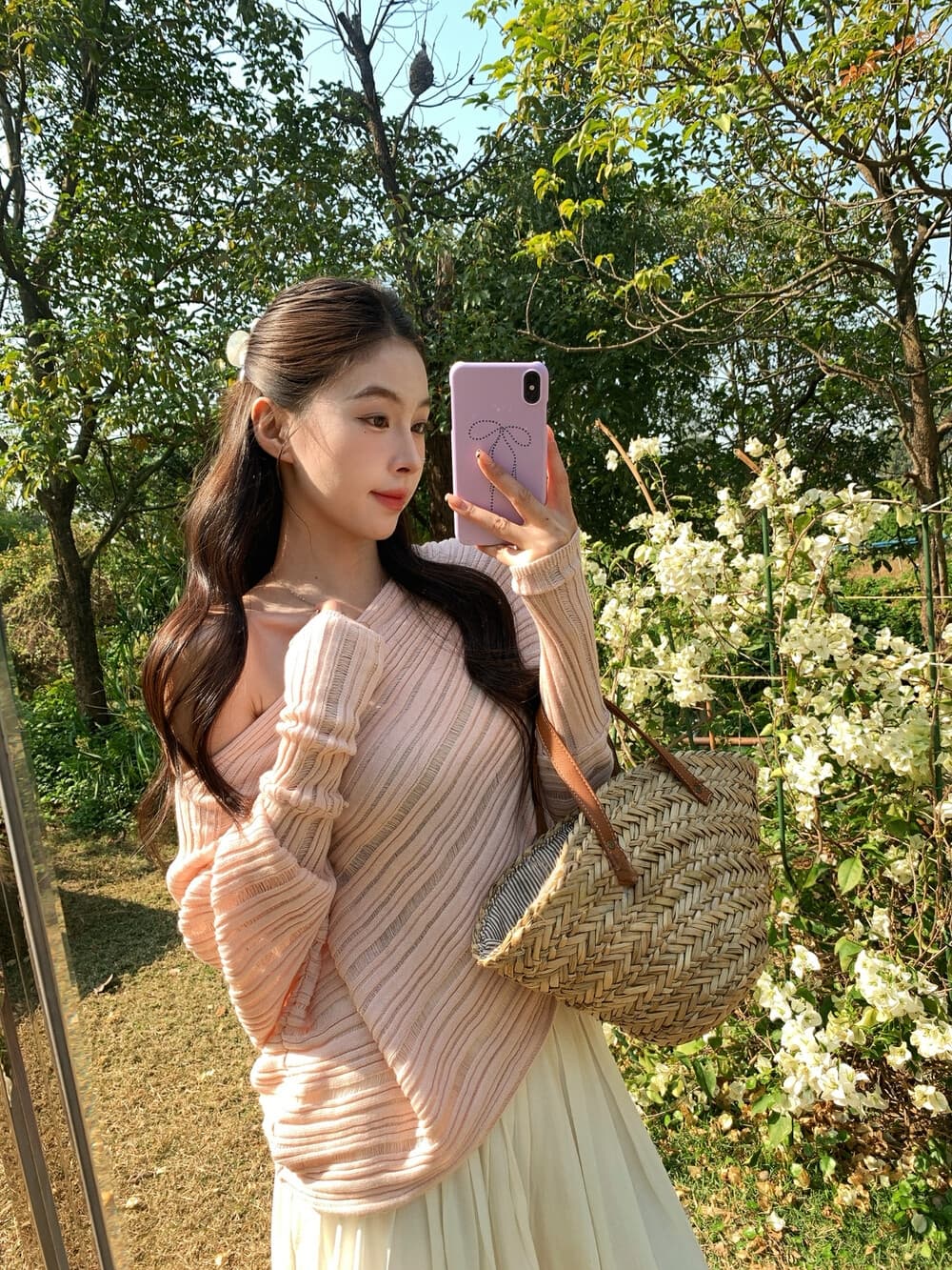 26 년 이른 봄 봄 품격 세련된 비스듬한 어깨 불규칙 니트 작은 셔츠 상세 이미지 12