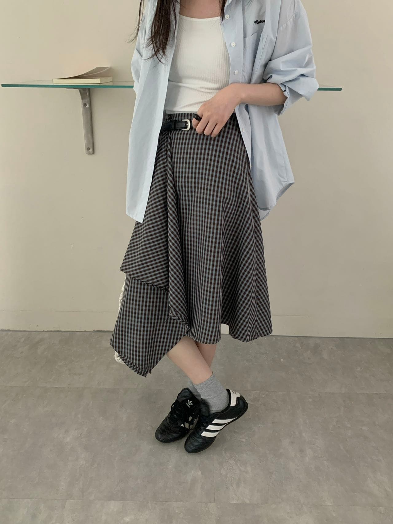 실사 26 봄 디자인 센스 체크무늬 불규칙 반신 스커트 여자 중간 롱 코트 표지 넓적 다리 체크무늬 치마 벨트 포함 상세 이미지 10