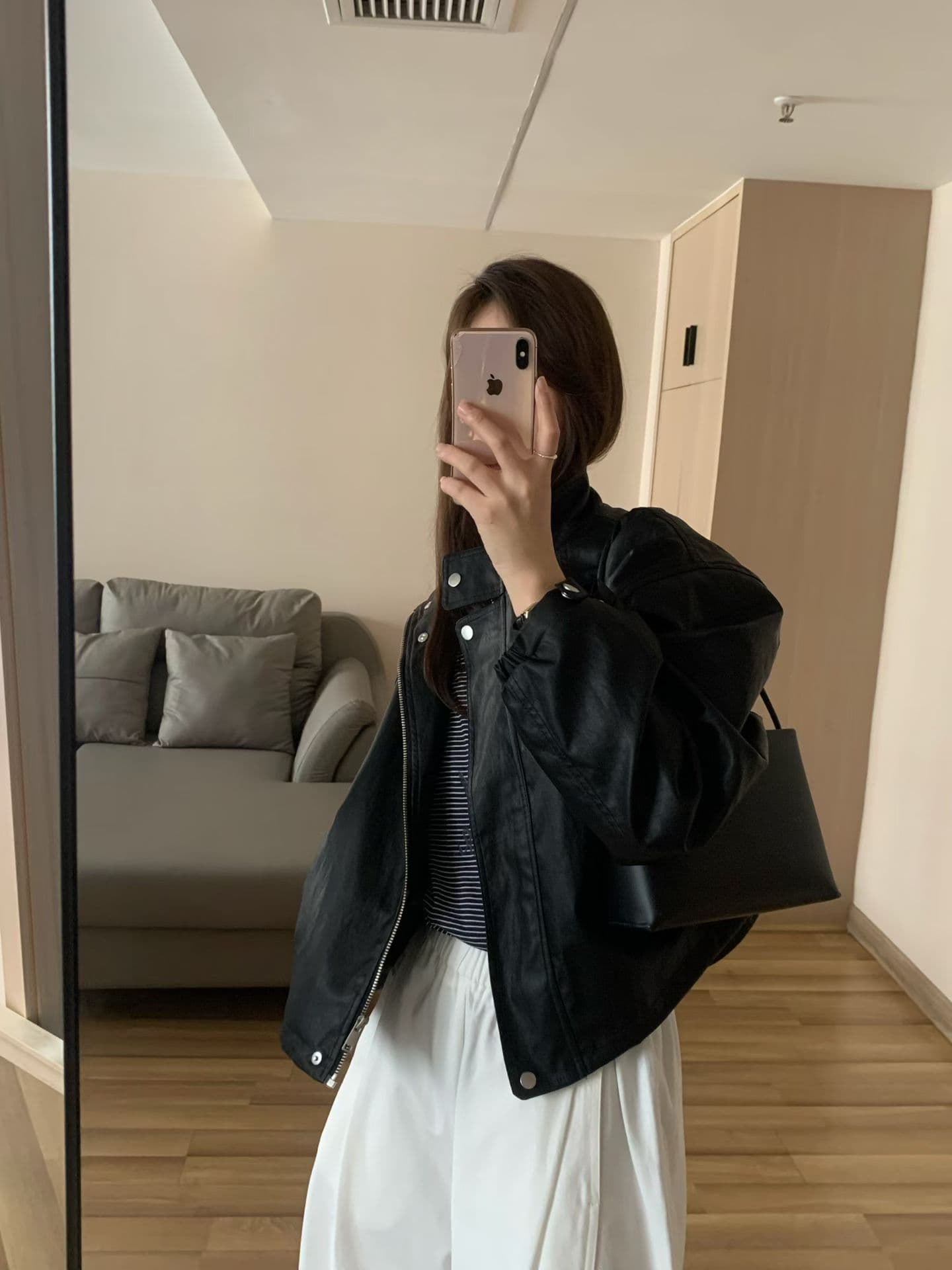 실사 26 년 이른 봄 한 부서 디자인 센스 PU 가죽 지퍼 재킷 상세 이미지 4