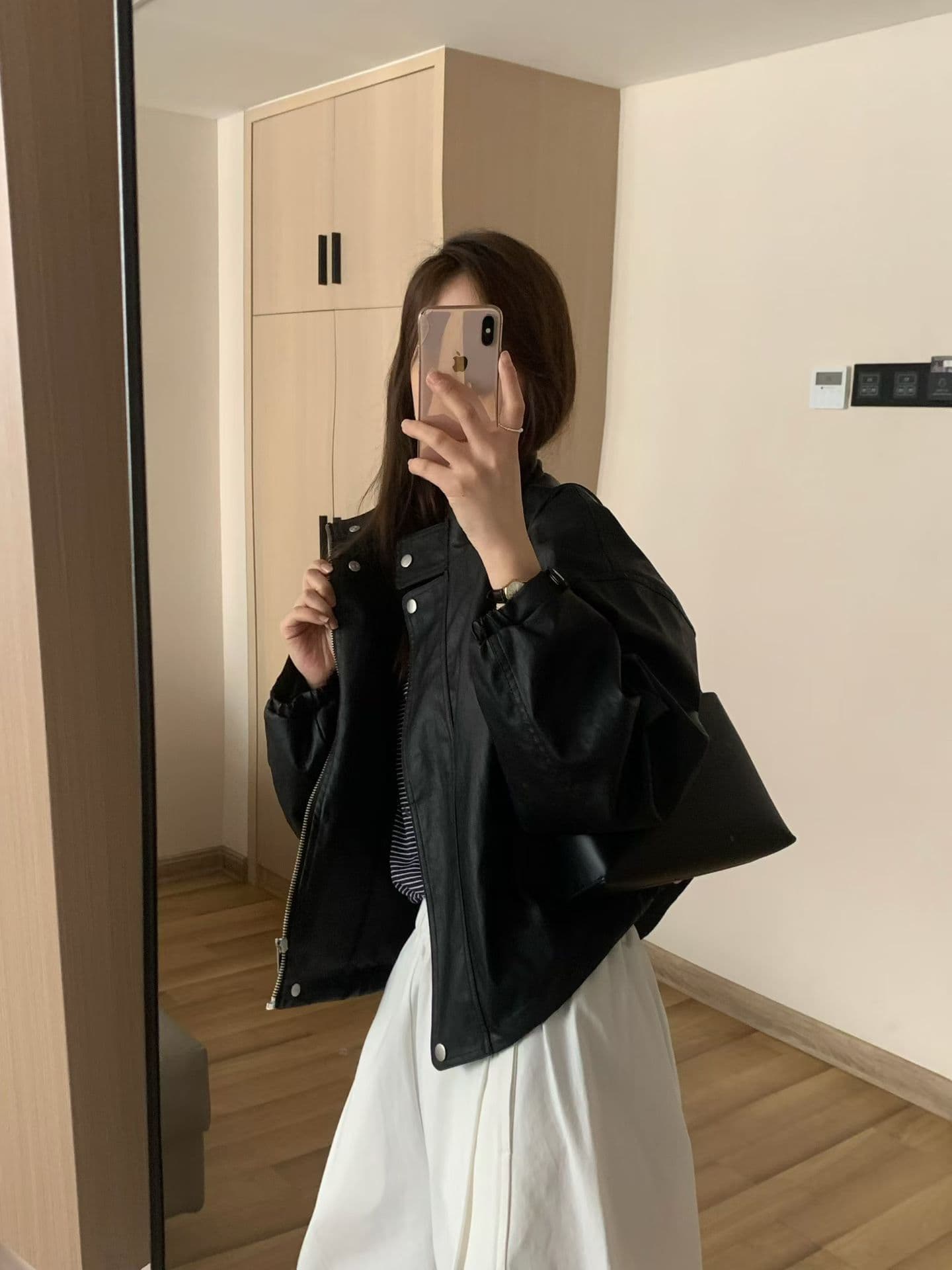 실사 26 년 이른 봄 한 부서 디자인 센스 PU 가죽 지퍼 재킷 상세 이미지 6