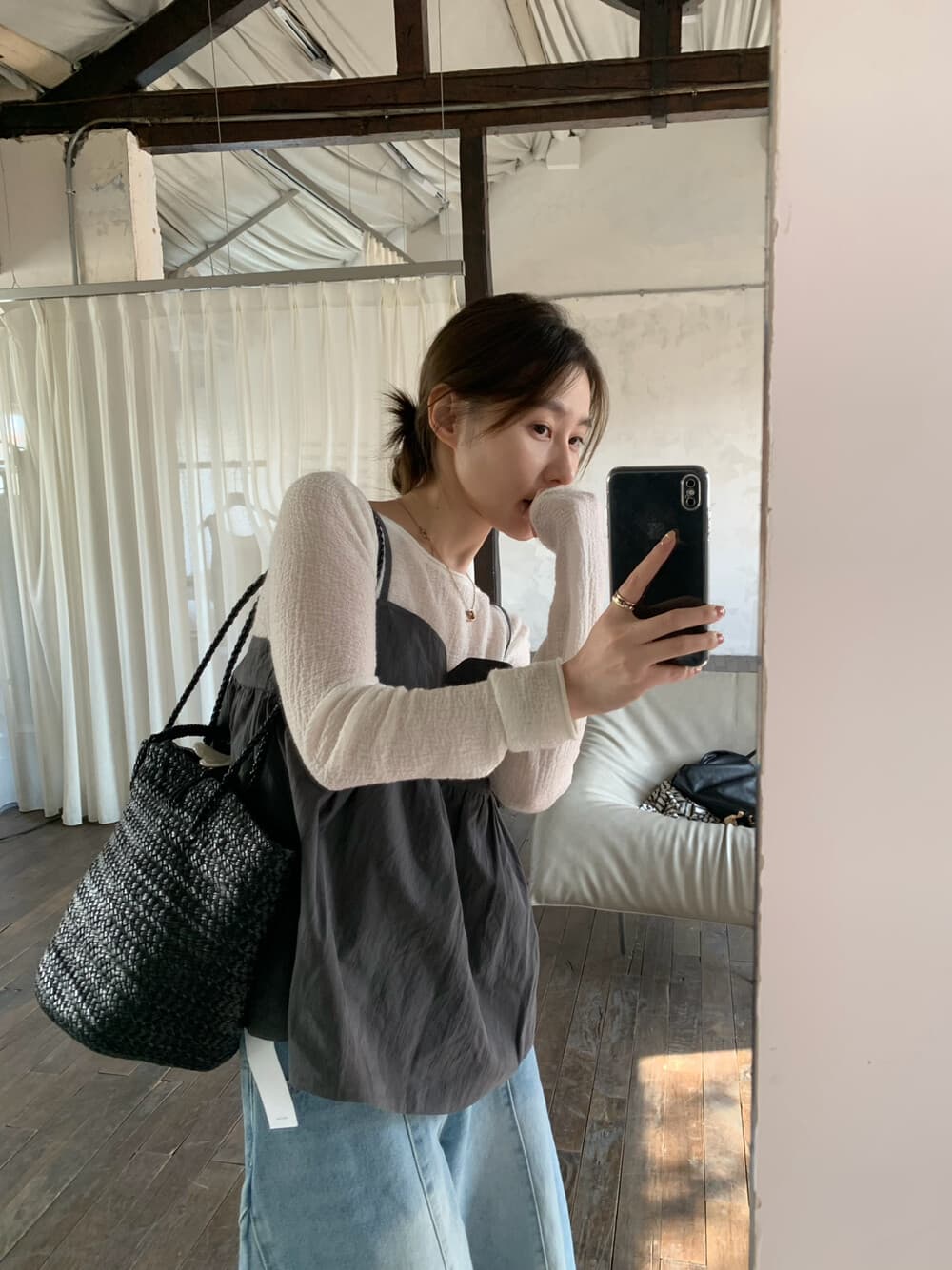 26 년 봄 한국 스타일 디자인 센스 백리스 끈 스택 착용 얇은 스타일 Chic 조끼 제외 된 인사이드 가져 가라. 상세 이미지 4