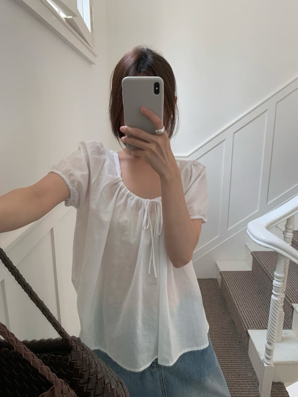 폭발 계속 돈 벌기 라미 작은 셔츠 한 부서 u 칼라 품격 슬림해 보이는 레이스업 작은 셔츠 상세 이미지 9