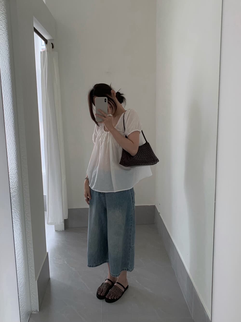 폭발 계속 돈 벌기 라미 작은 셔츠 한 부서 u 칼라 품격 슬림해 보이는 레이스업 작은 셔츠 상세 이미지 14