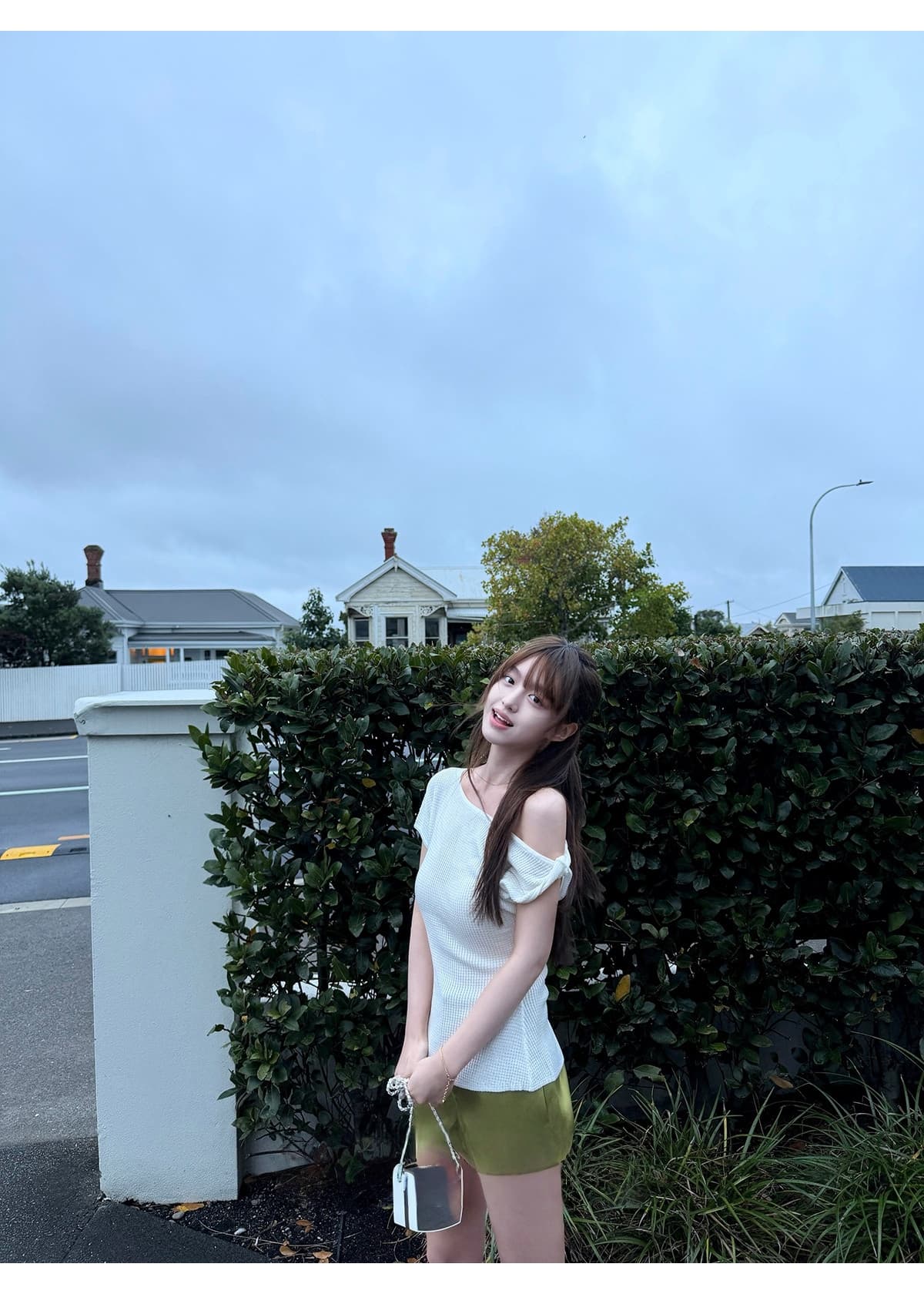 ppmaer 한여름 후아 남편 그리드 디자인 센스 비스듬한 칼라 반팔 티셔츠 여성 여름 품격 몸매 가꾸기 캐주얼 맨위 상세 이미지 34