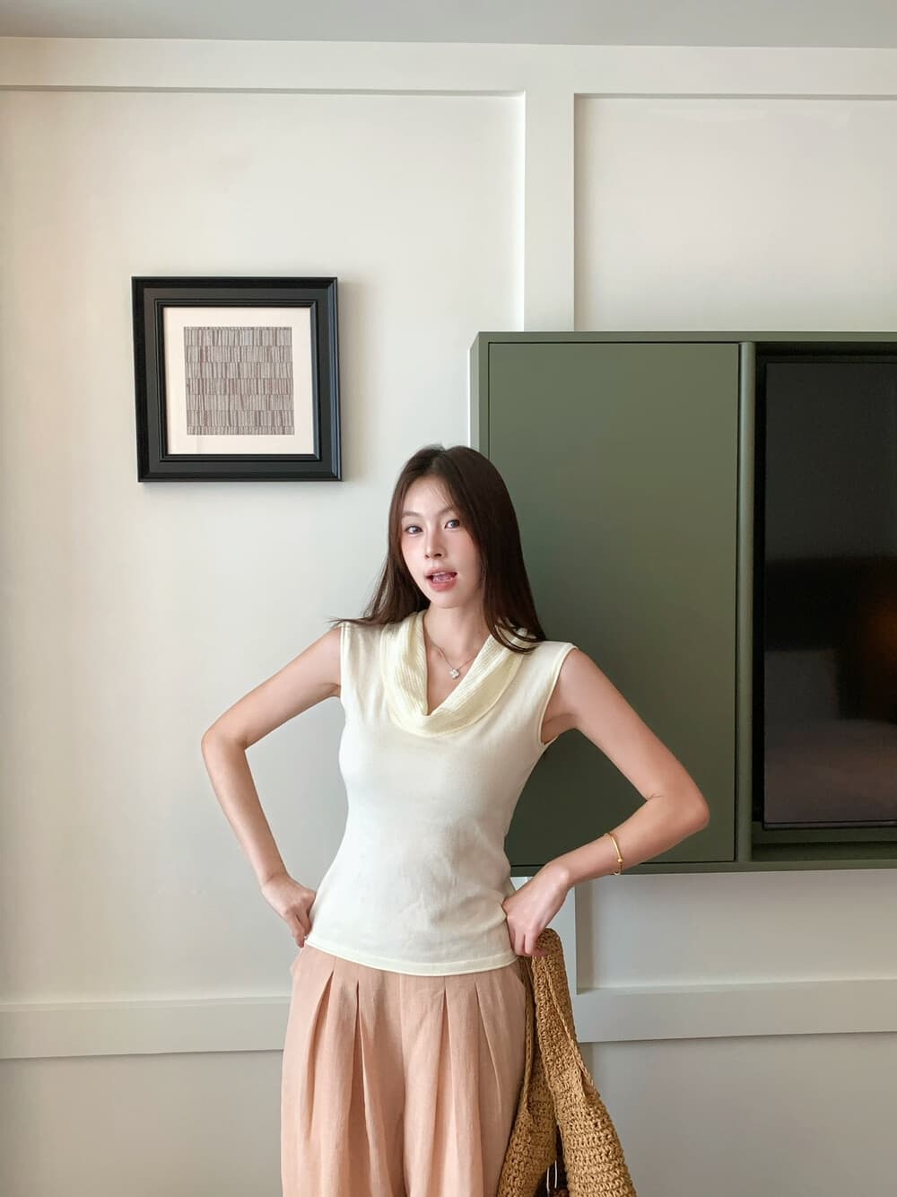 26 여름 켜기 새로운 신선함 여름 제한적 크림 색상 시스템 노크 잘 생긴 부드러운 말뚝 더미 칼라 캐주얼 니트 조끼 상세 이미지 15