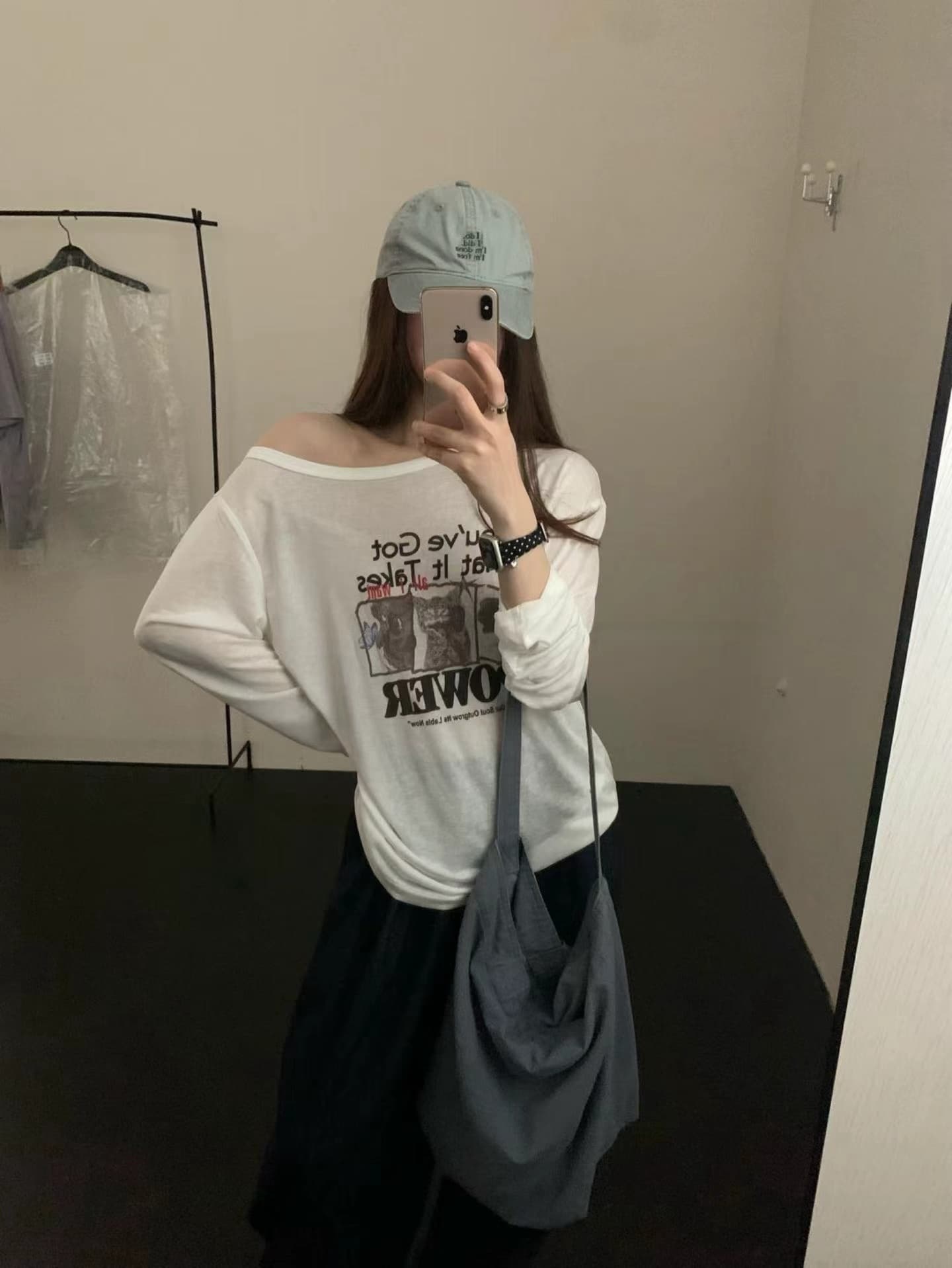 실사 26 년 여름 켜기 새로운 비스듬한 어깨 만화 프린트 캐주얼 다용도 긴팔 티셔츠 상세 이미지 3