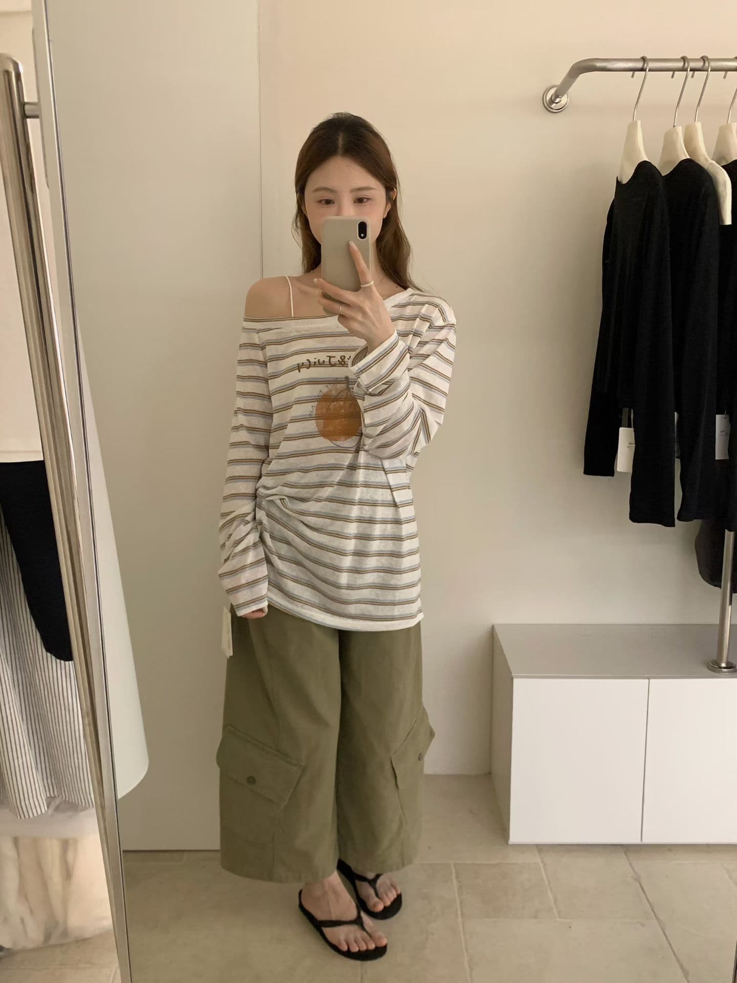 실사 한 부서 미니멀리즘 비스듬한 어깨 자외선 차단 t 여름 켜기 새로운 느긋한 바람 루즈핏 스트라이프 프린트 긴팔 상세 이미지 6