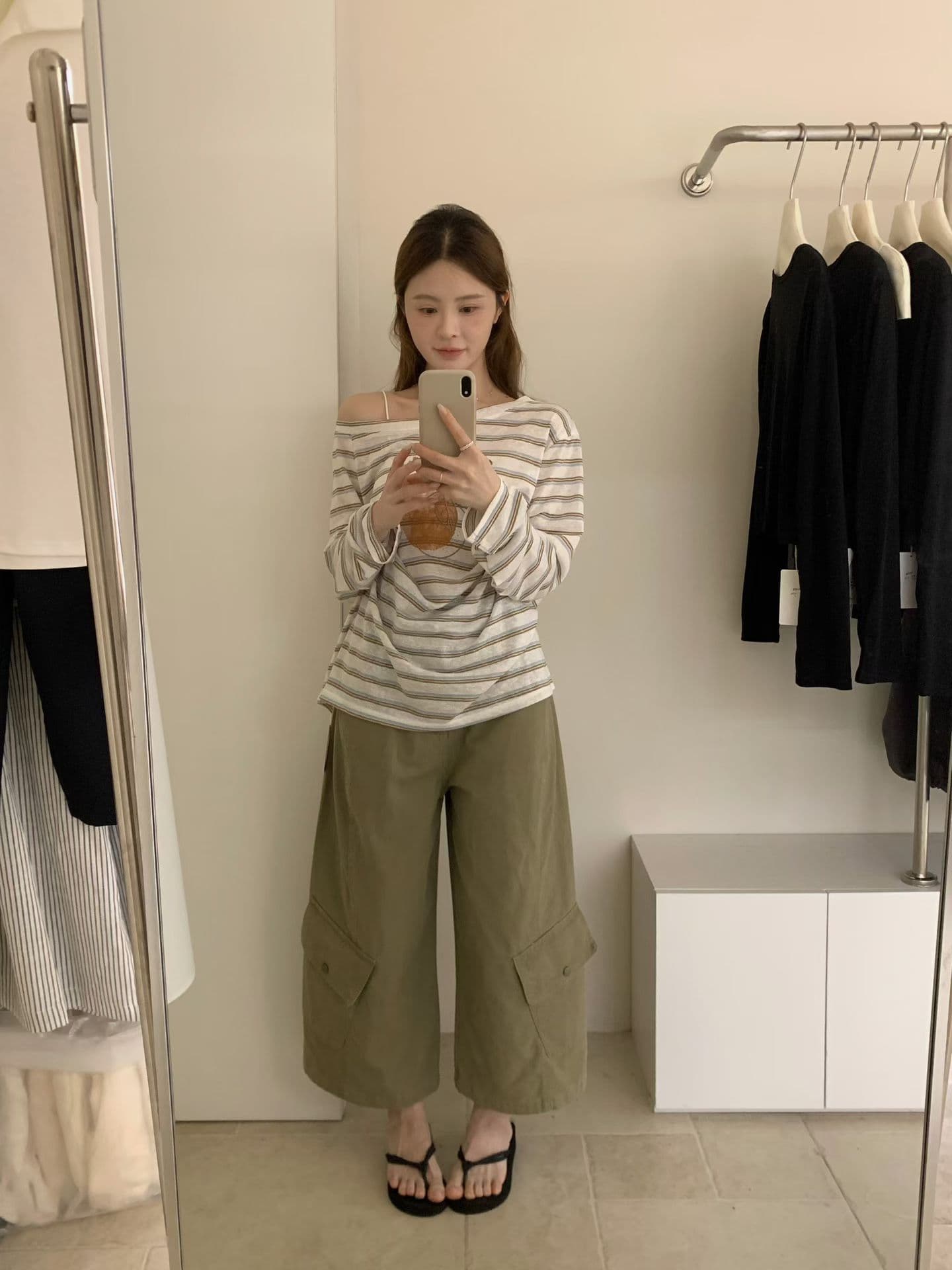 실사 한 부서 미니멀리즘 비스듬한 어깨 자외선 차단 t 여름 켜기 새로운 느긋한 바람 루즈핏 스트라이프 프린트 긴팔 상세 이미지 7