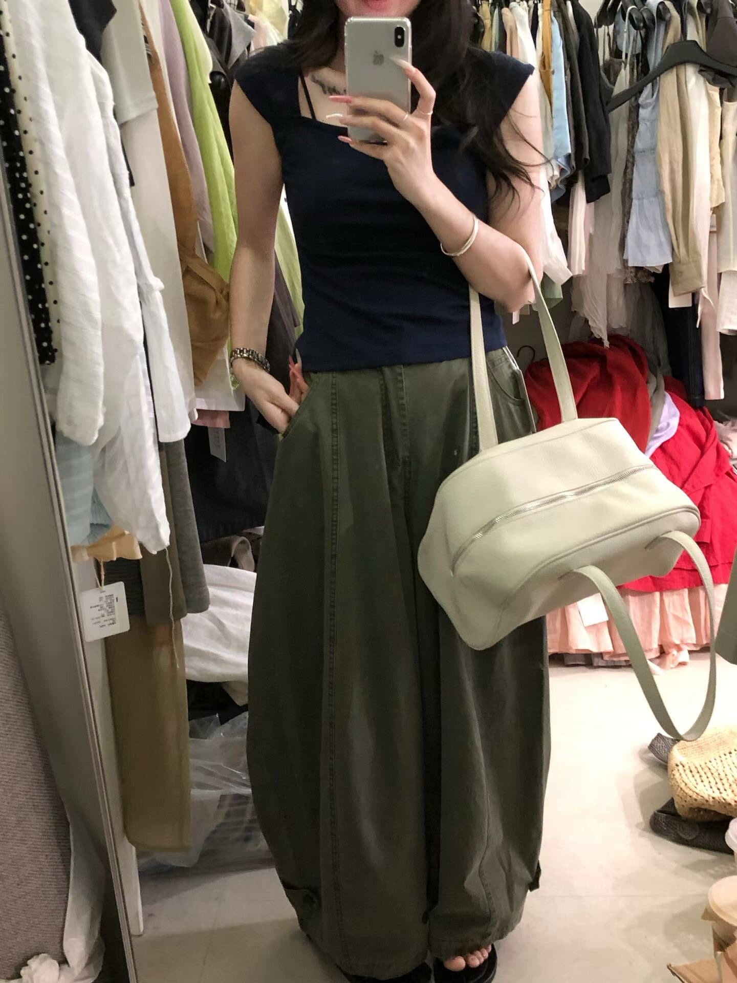 26 여름 켜기 새로운 한 부서 바람 광장 칼라 반팔 티셔츠 여성 몸매 가꾸기 슬림해 보이는 어두운 색 패션 대양 가스 반팔 티셔츠 상세 이미지 11