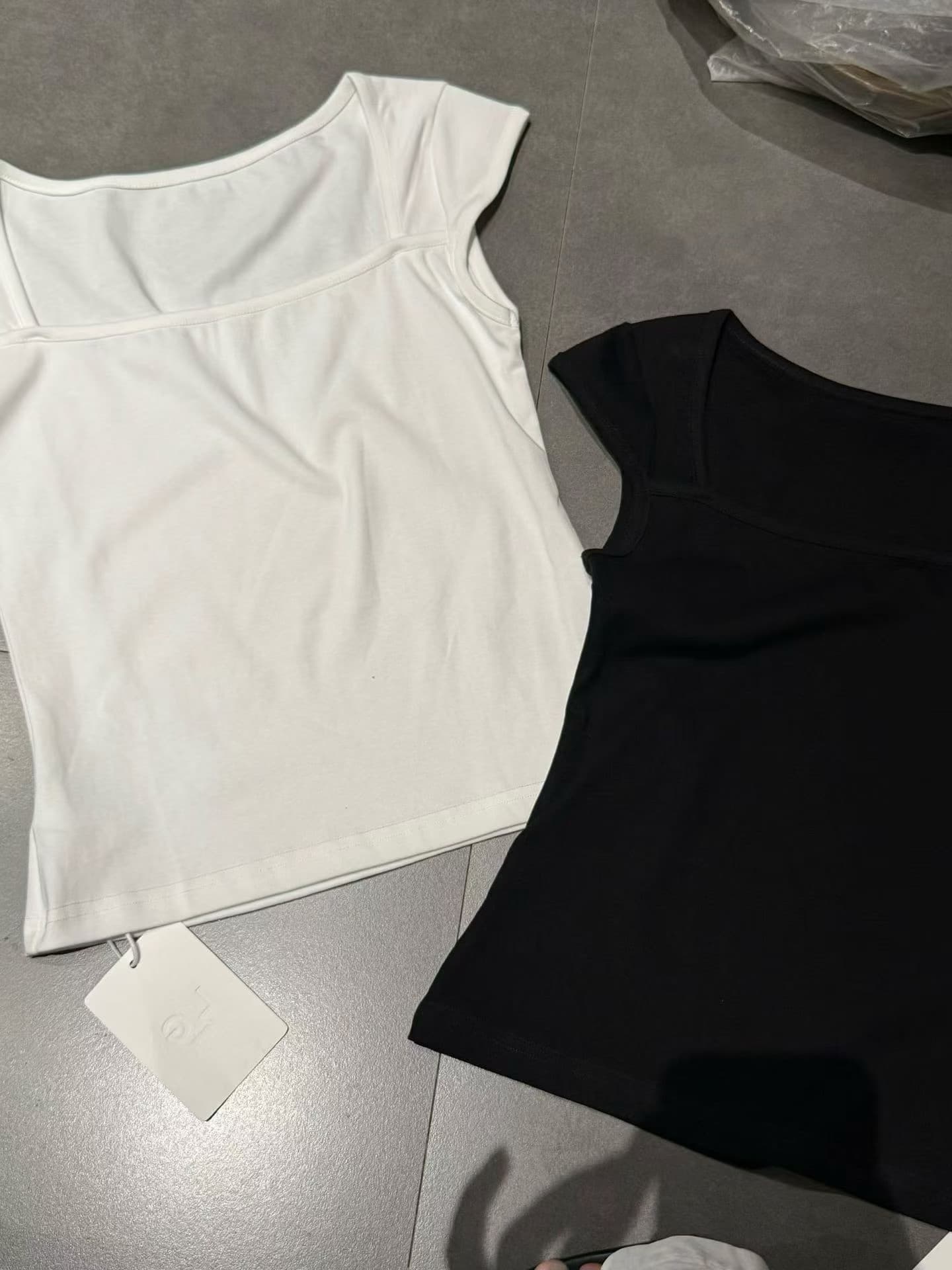 26 여름 켜기 새로운 한 부서 바람 광장 칼라 반팔 티셔츠 여성 몸매 가꾸기 슬림해 보이는 어두운 색 패션 대양 가스 반팔 티셔츠 상세 이미지 13