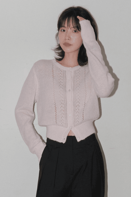 2026 가을 켜기 새로운 패션 다용도 달콤함 소녀 라운드 넥 긴팔 싱글 줄 버튼 얇은 스타일 여성 털 스웨터 쇼트 스타일