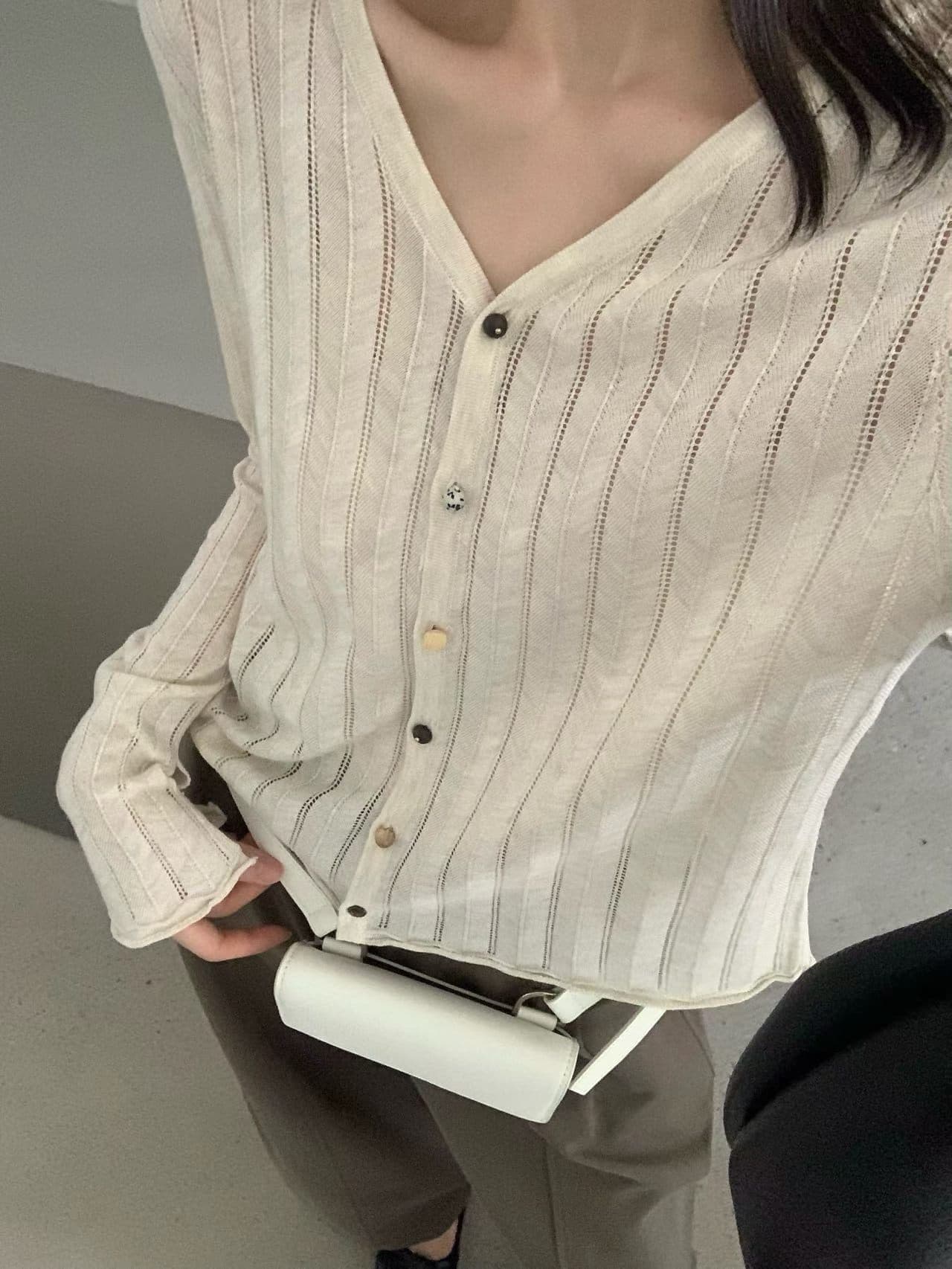 실사 익스트림 제인 지배 26 가을 켜기 새로운 한 부서 V넥 단색 홀로우 아웃 캐주얼 착용 가져 가라. 니트 오픈 가디건 상세 이미지 4