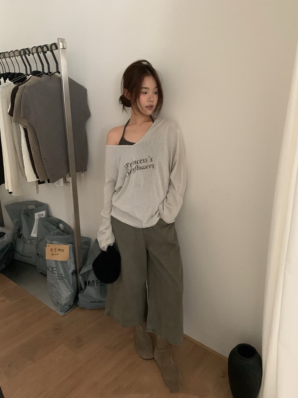 아름다움 폭발 위로 행침 목 스타일 투피스 세트 원단 편안한 행침 목 인사이드 가져 가라. V넥 펌프 Pleat 맨위 슬림해 보이는 긴팔 티셔츠 상세 이미지 12