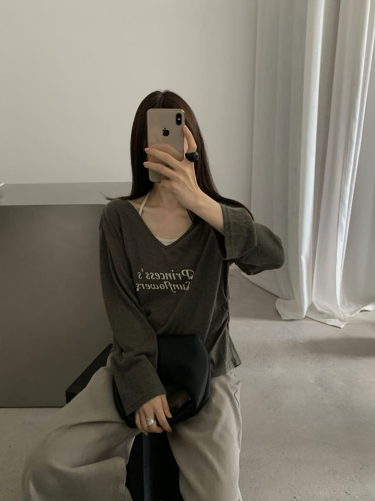 실사 26 가을 켜기 새로운 행침 목 스타일 투피스 세트 원단 자이언트 편안한 행침 목 인사이드 가져 가라. V넥 슬림해 보이는 긴팔 티셔츠 상세 이미지 4