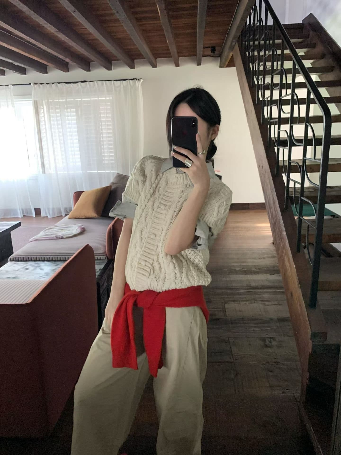 실사 2026 가을 켜기 새로운 한 스타일 ins 이른 가을 한 여성 스택 착용 라운드 넥 꽈배기 반팔 스웨터 상세 이미지 3