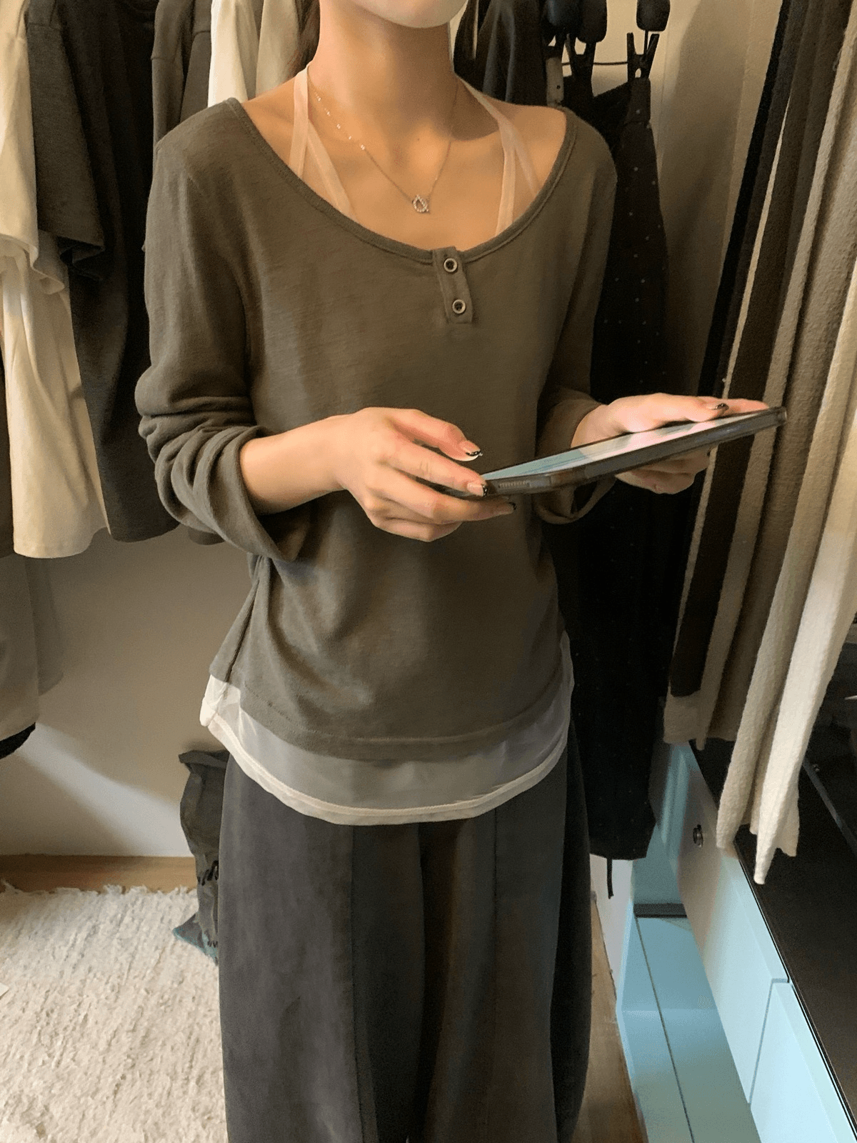 또 다른 폭발 페이크 레이어드 돌아 가기 싱글 평가 초고 상체 자이언트 자이언트 슬림해 보이는 긴팔 티셔츠 상세 이미지 6