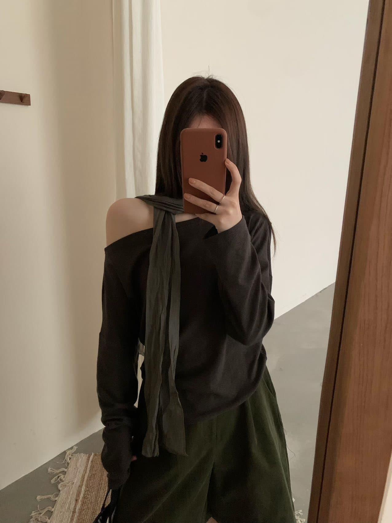실사 26 가을 켜기 새로운 빛 산소 구름 미니멀리즘 대기 품격 긴팔 보트넥 긴팔 티셔츠 경기 스카프 상세 이미지 8