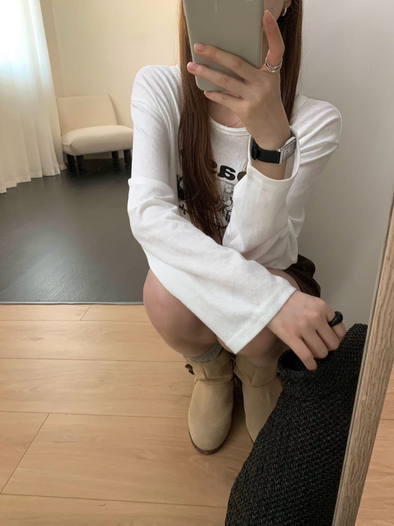 실사 가을 겨울 필수 둘 착용 알파벳 긴팔 비스듬한 어깨 긍정적 인 어깨 착용 느긋한 핏 스타일 긴팔 티셔츠 상세 이미지 21