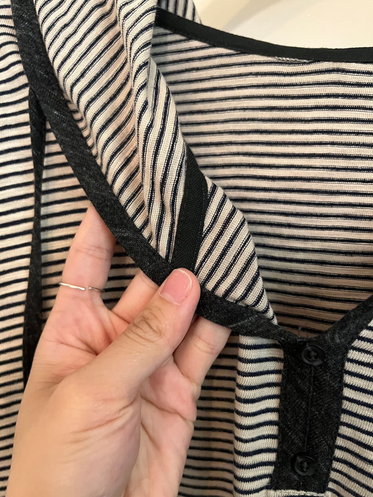 가을 켜기 새로운 한 부서 느긋한 바람 루즈핏 단색 후드 니트 t 모자 셔츠 인사이드 가져 가라. 싱글 착용 모두 매우 아름답다. 긴팔 티셔츠 상세 이미지 26