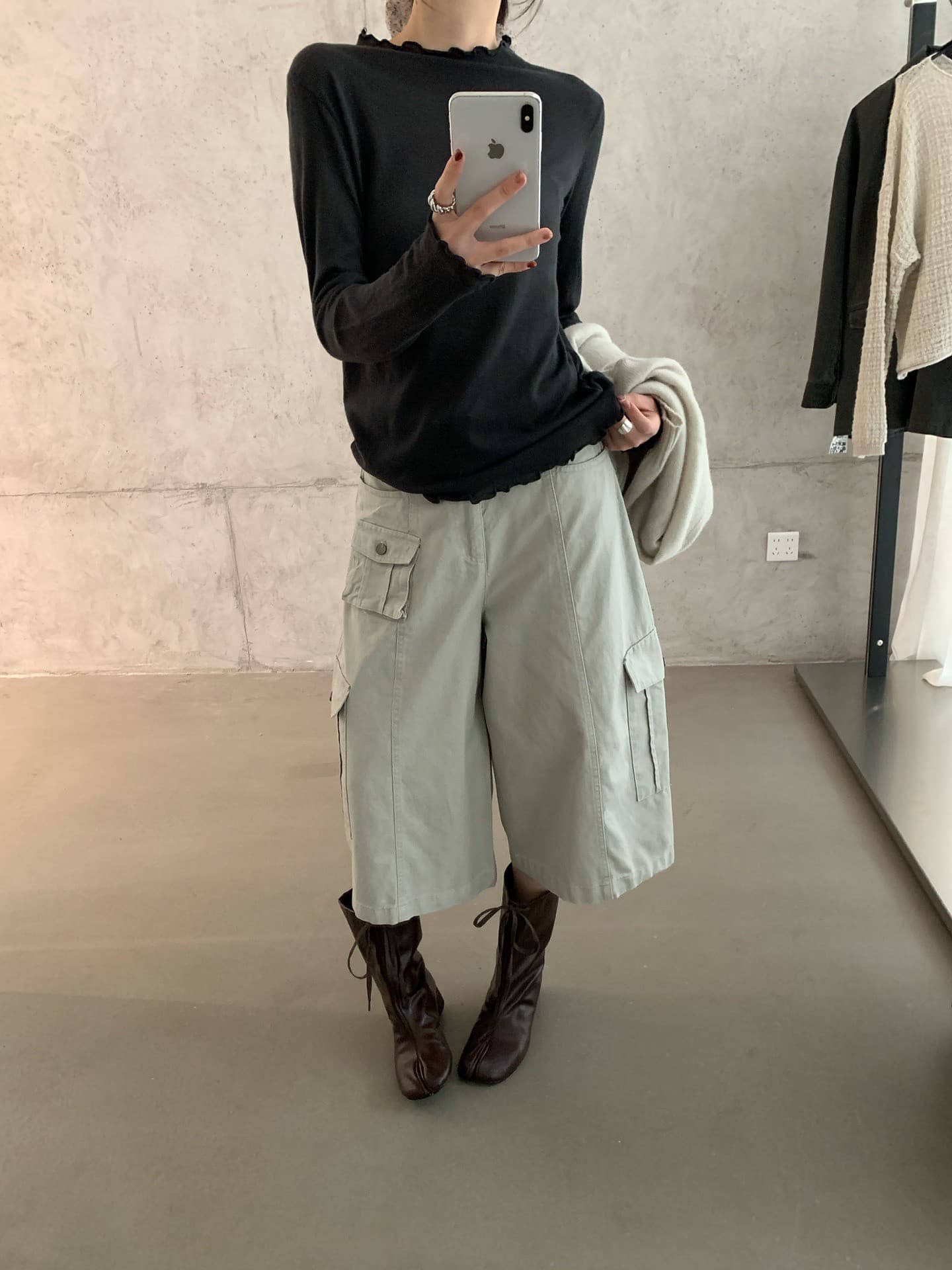 부드러운 한 부서 프릴 반하이넥 긴팔 니트 스웨터 여성 가을 몸매 가꾸기 슬림해 보이는 기본 셔츠 맨위 상세 이미지 44