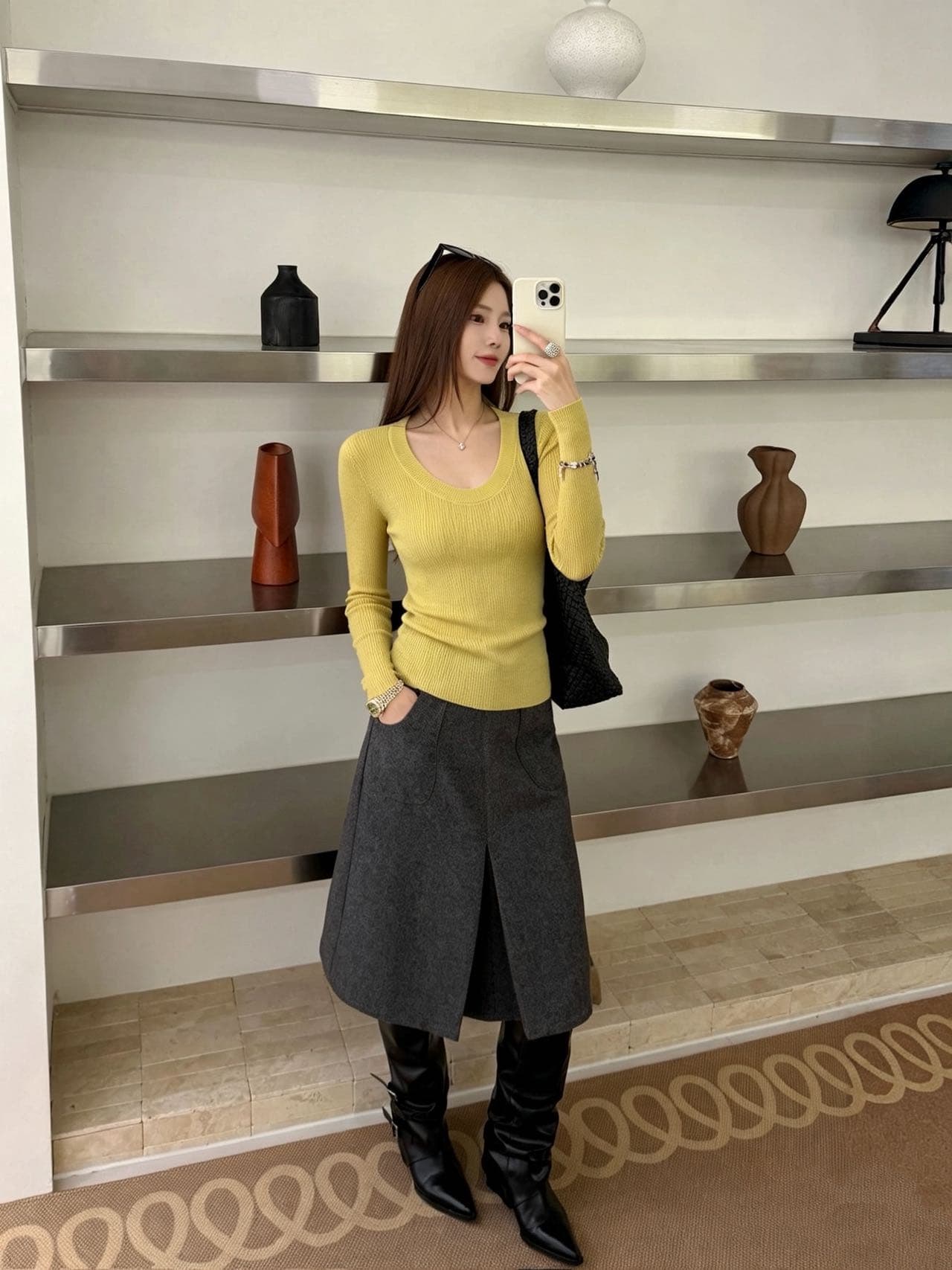 실사 가을 켜기 새로운 한 부서 미니멀리즘 다용도 u 칼라 니트 스웨터 몸매 가꾸기 슬림해 보이는 긴팔 만나는 이슬 쇄골 맨위 상세 이미지 4