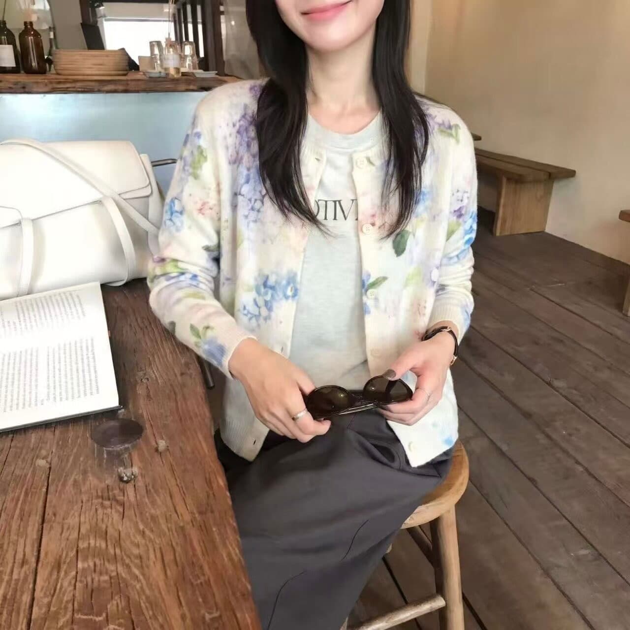 26 가을 켜기 새로운 한 부서 프랑스식 낭만주의 꽃 프린트 스웨터 맨위 스웨터 상세 이미지 4