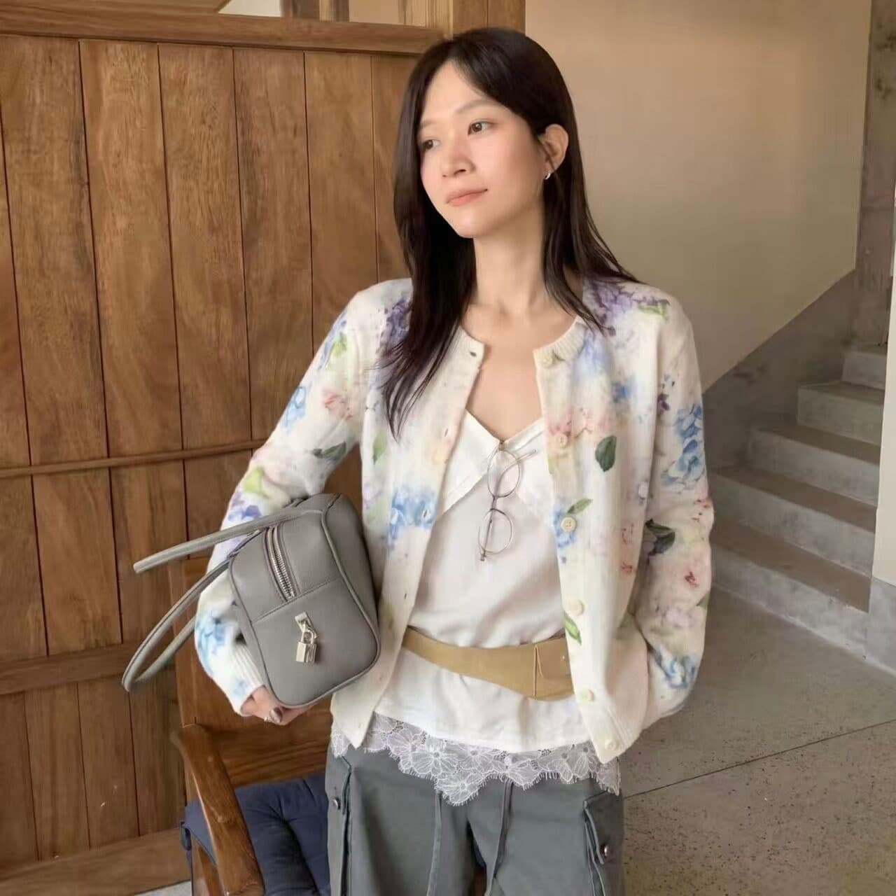 26 가을 켜기 새로운 한 부서 프랑스식 낭만주의 꽃 프린트 스웨터 맨위 스웨터 상세 이미지 5