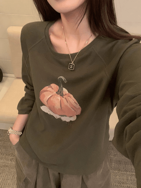 실사 26 가을 켜기 새로운 레트로 호박 프린트 기본 셔츠 루즈핏 캐주얼 라운드 넥 이른 가을 인사이드 잡아라. 의류 긴 소매 티셔츠 이미지 3