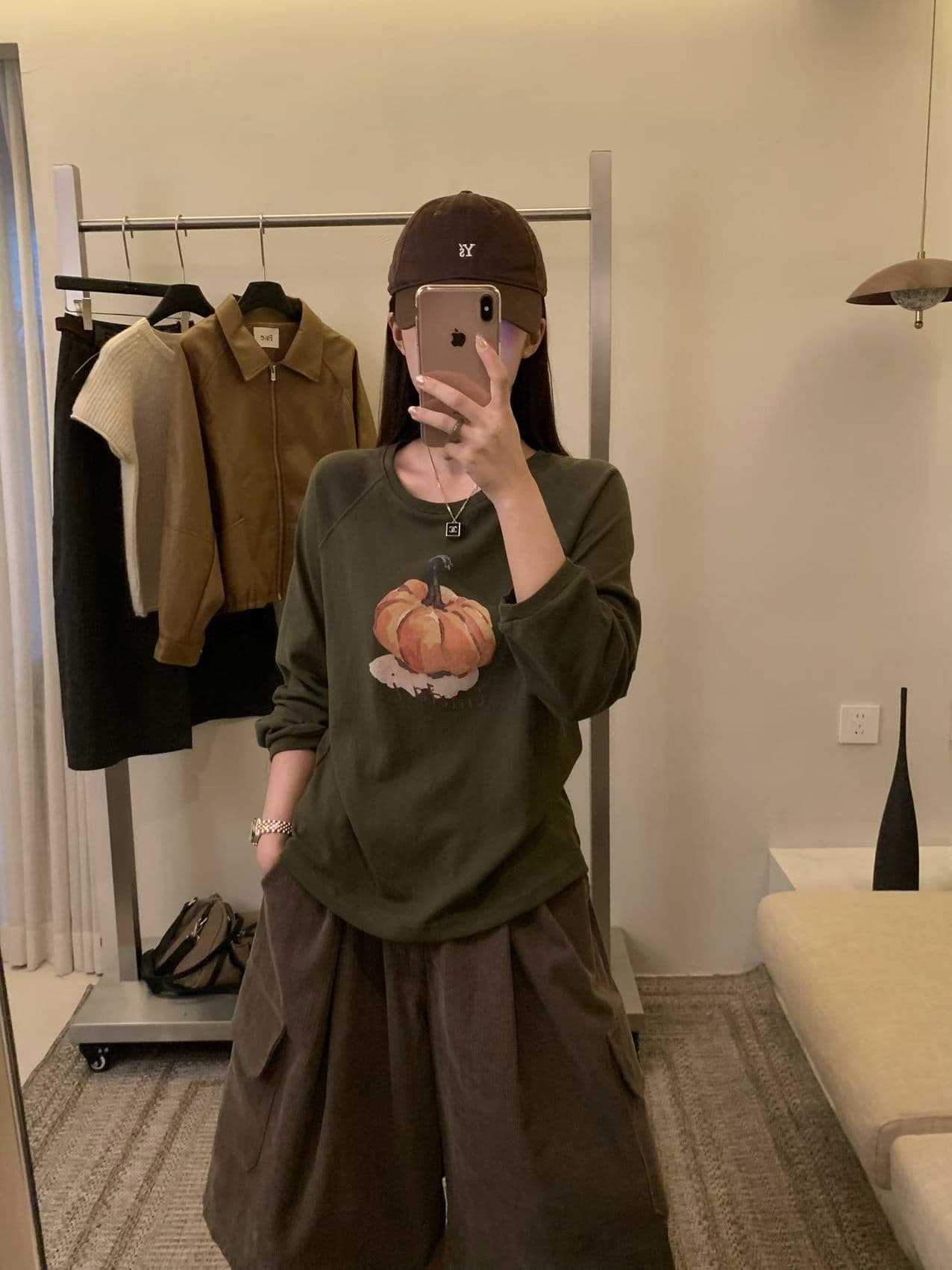 실사 26 가을 켜기 새로운 레트로 호박 프린트 기본 셔츠 루즈핏 캐주얼 라운드 넥 이른 가을 인사이드 잡아라. 의류 긴 소매 티셔츠 상세 이미지 6