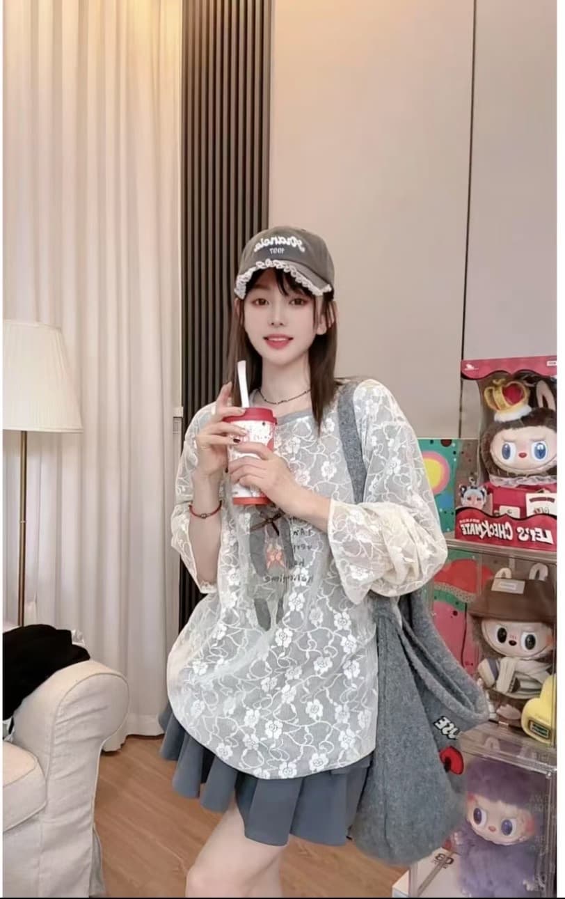 한 부서 레이스 페이크 레이어드 긴팔 티셔츠 여성 유럽 상품 2026 봄 새로운 루즈핏 캐주얼 꽃 프린트 맨위 이미지 3