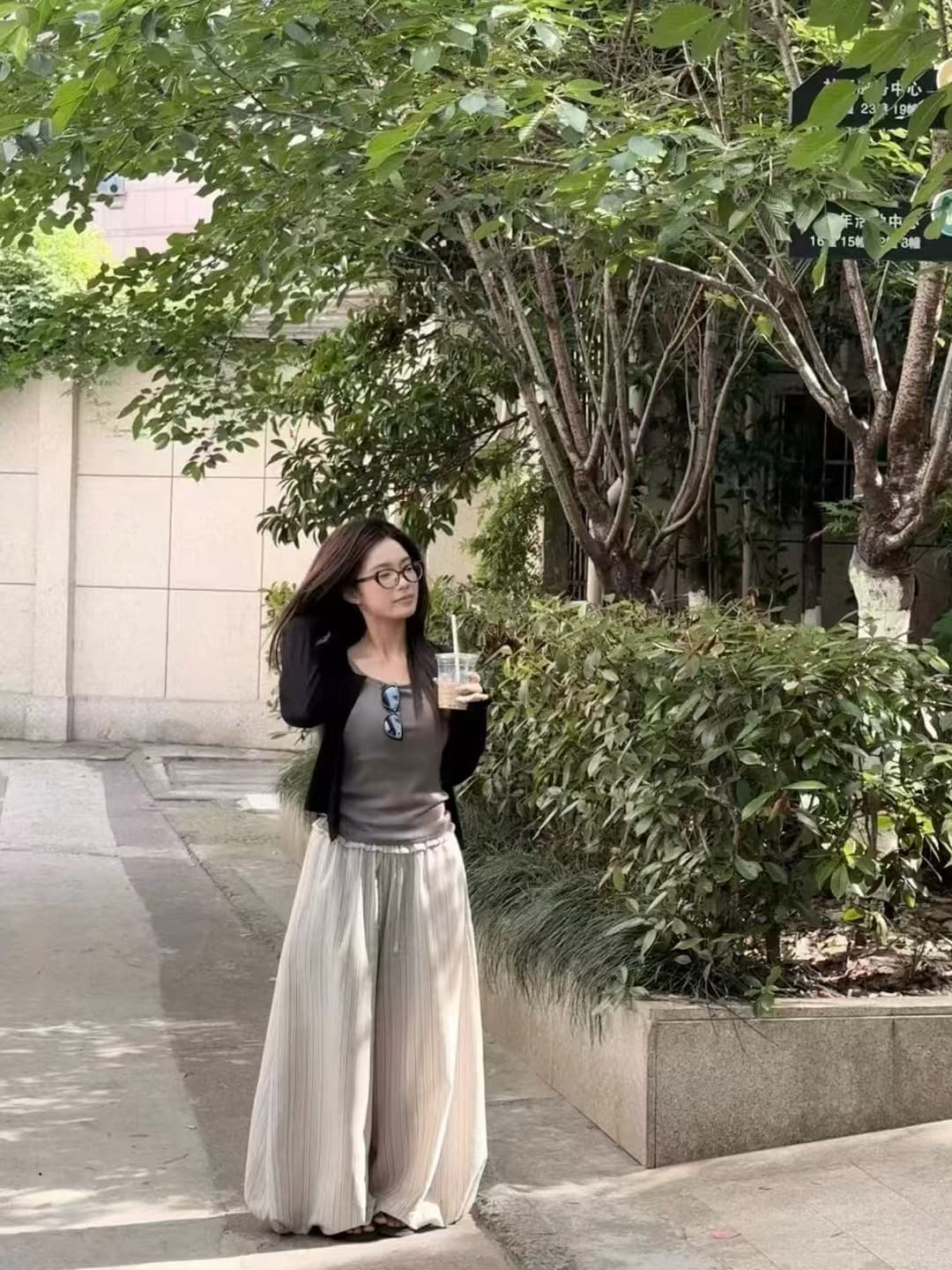 캐주얼 니트 오픈 가디건 조끼 디자인 센스 슬림해 보이는 패션 캐주얼 바지 3종 세트 세트 상세 이미지 2