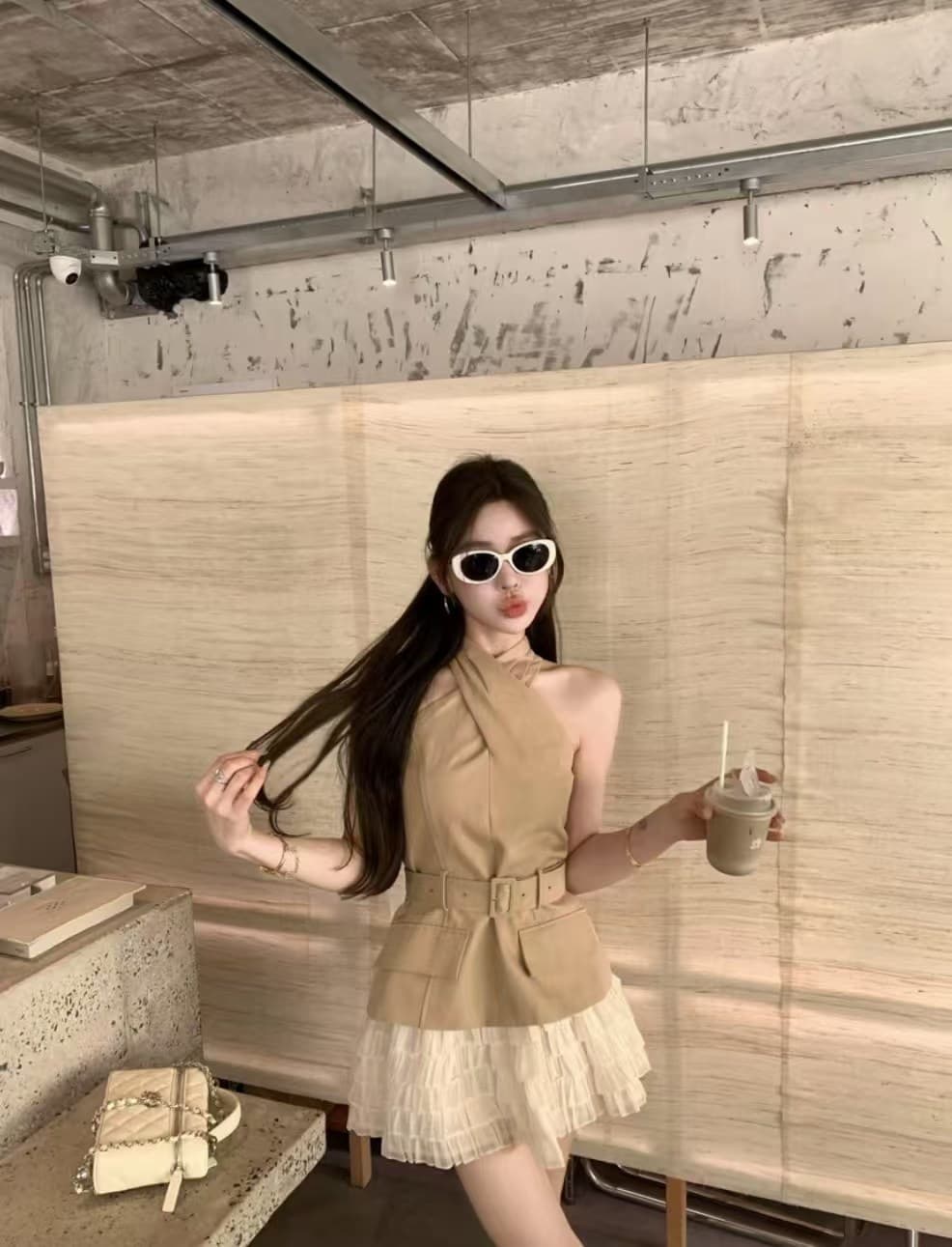감기 원 웨이 카키 색 십자가 벨트 조끼 베이지 색 쉬폰 무거운 작업 층 반 스커트 세트 상세 이미지 6