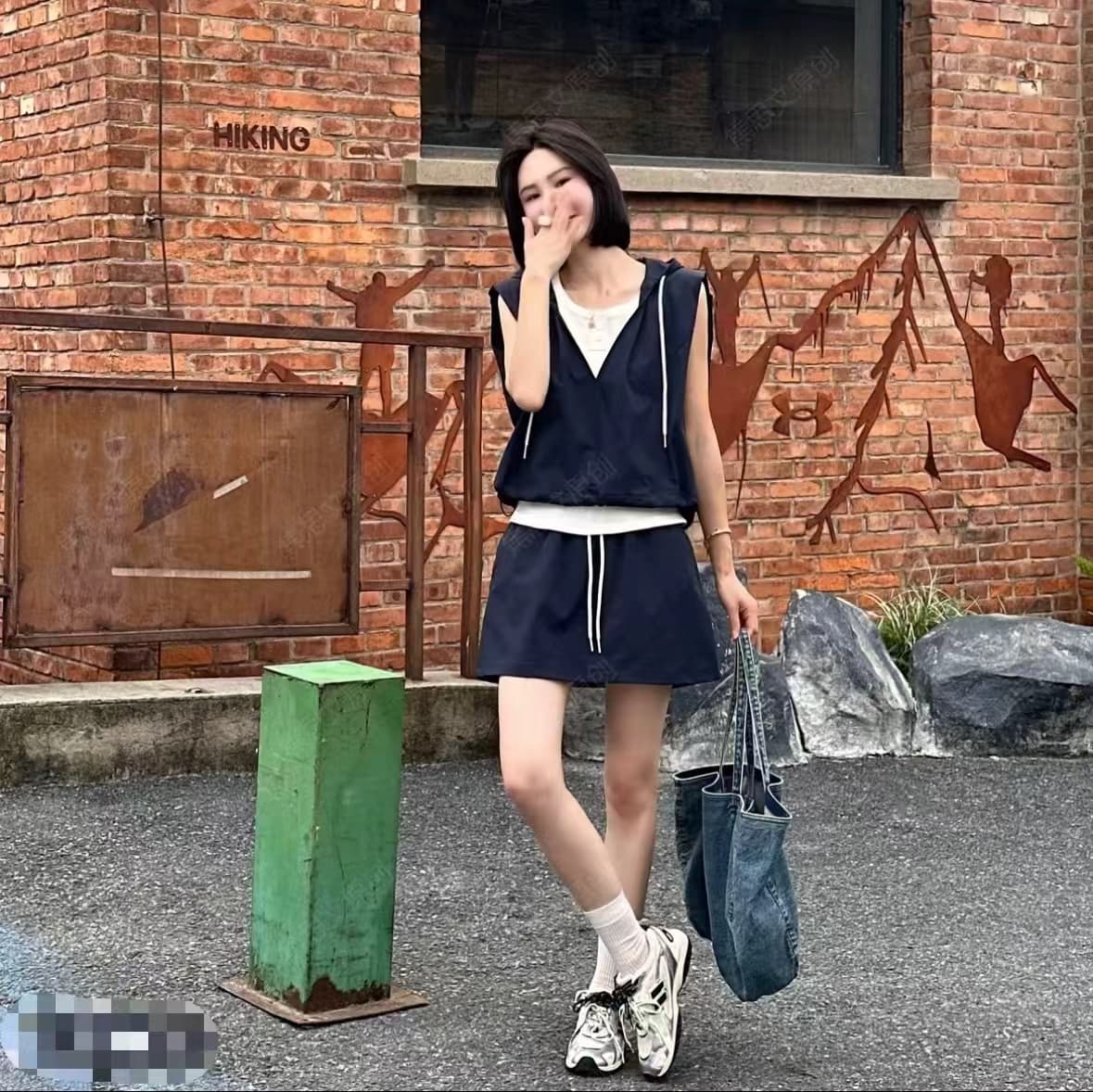 새로운 연령 감소 품격 고급 센스 속도 건조한 후드 민소매 맨위 조끼 허리밴드 미니 스커트 3 세트 이미지 4